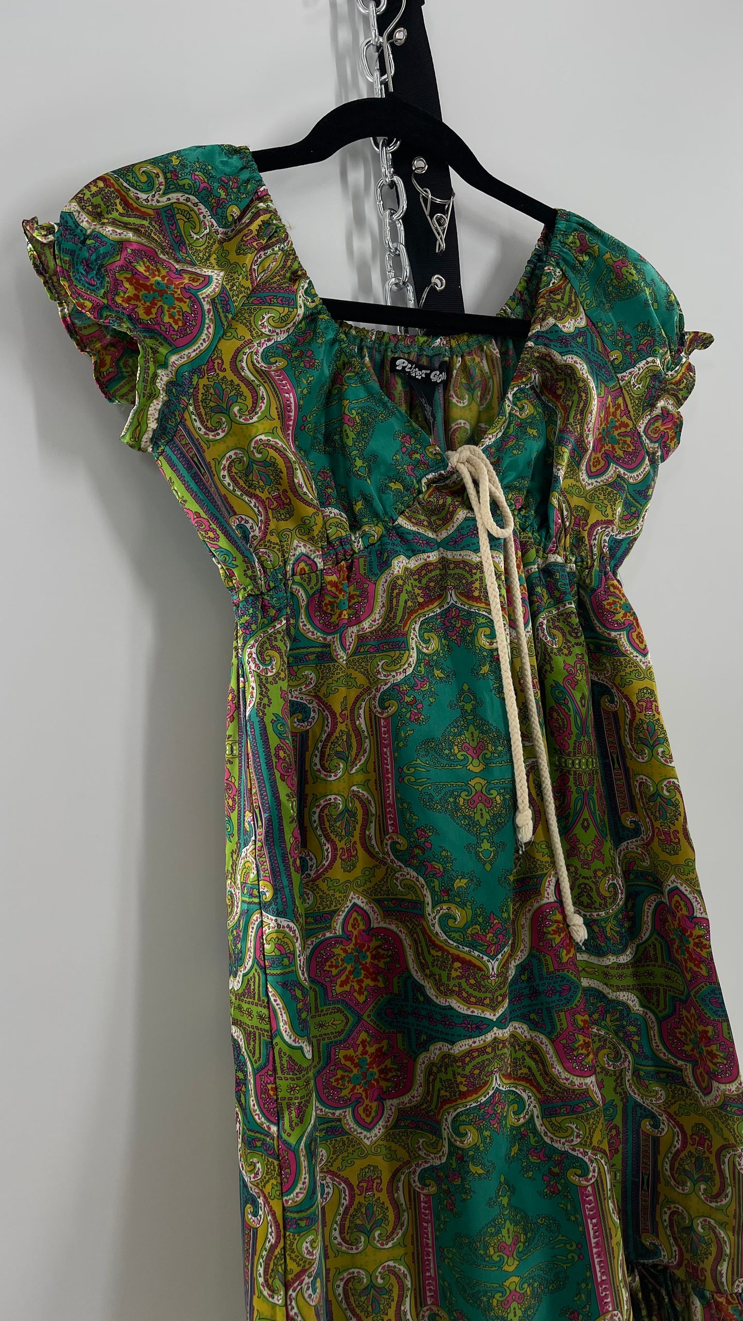 Vintage Planet Gold Silky Paisley Patterned Mini (Small)