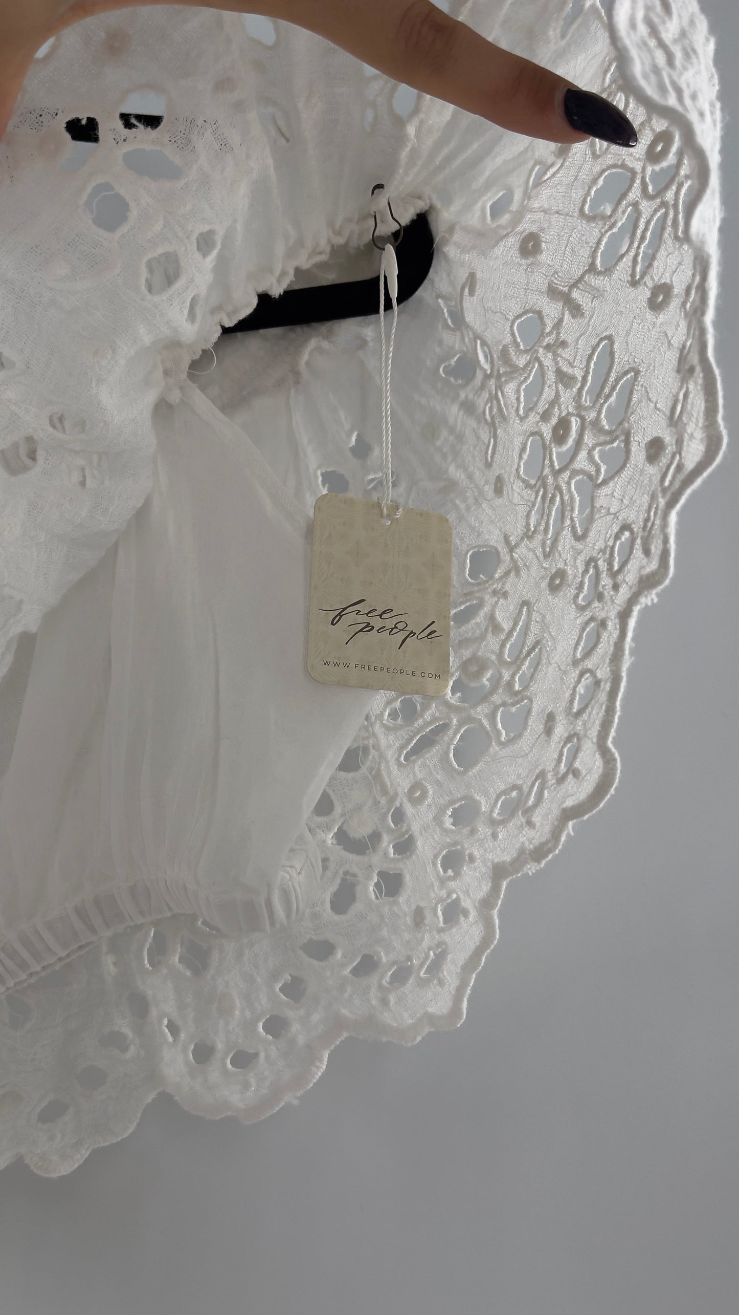 Free People Eyelet Cotton White Off the Shoulder Ruffle Bandeau (Medium)