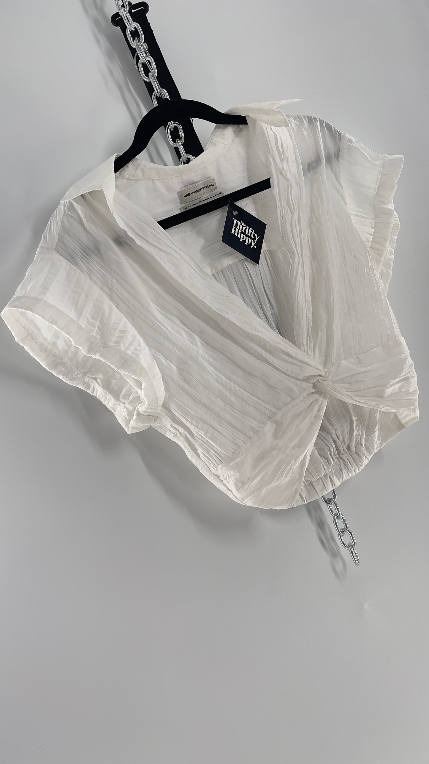 Urban Outfitters White Pleated/Crimped Tie Front Short Sleeve (Medium)
