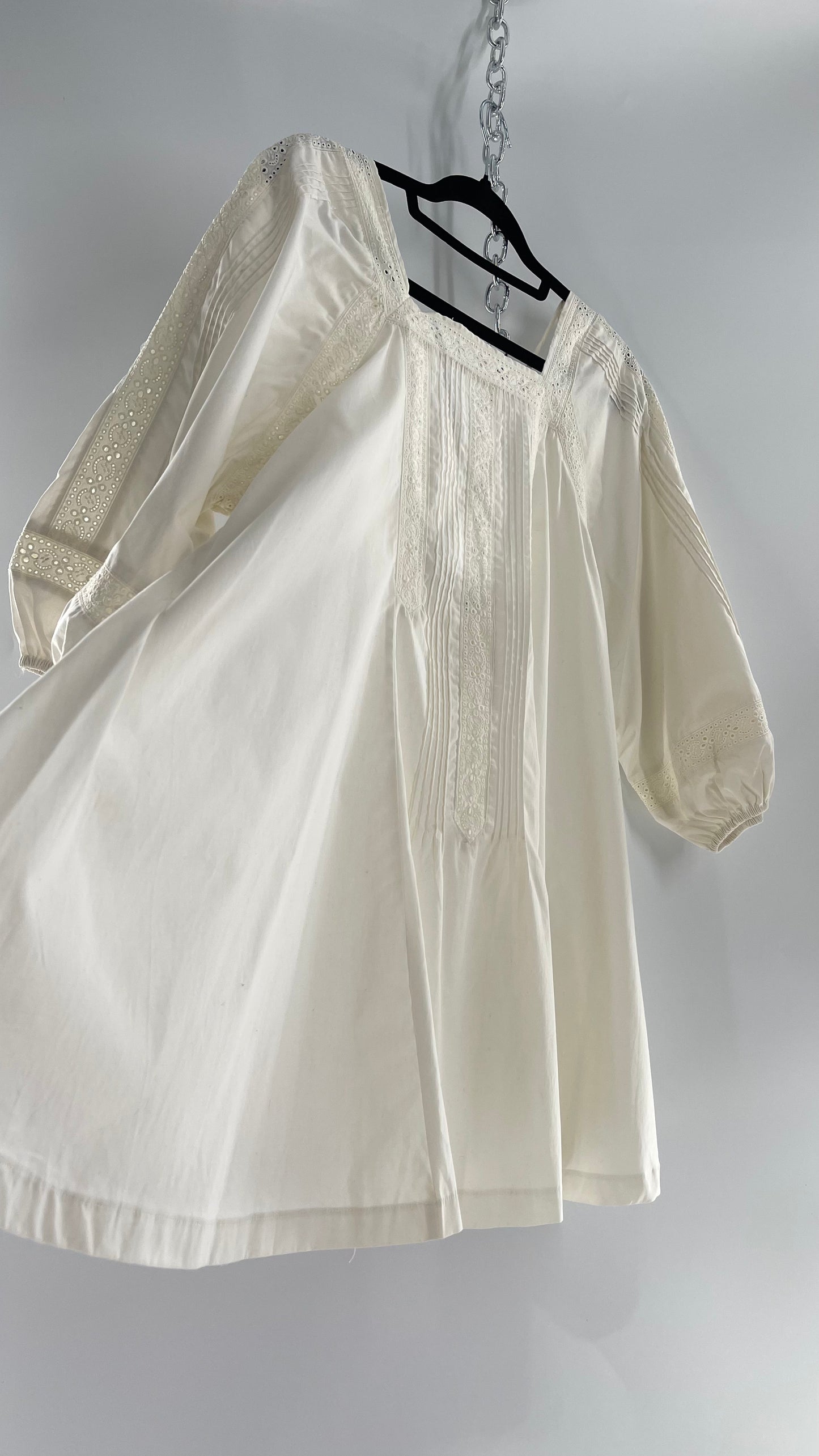 Free People White Long Sleeve Mini with Open Back and Lace Detailing (Small)