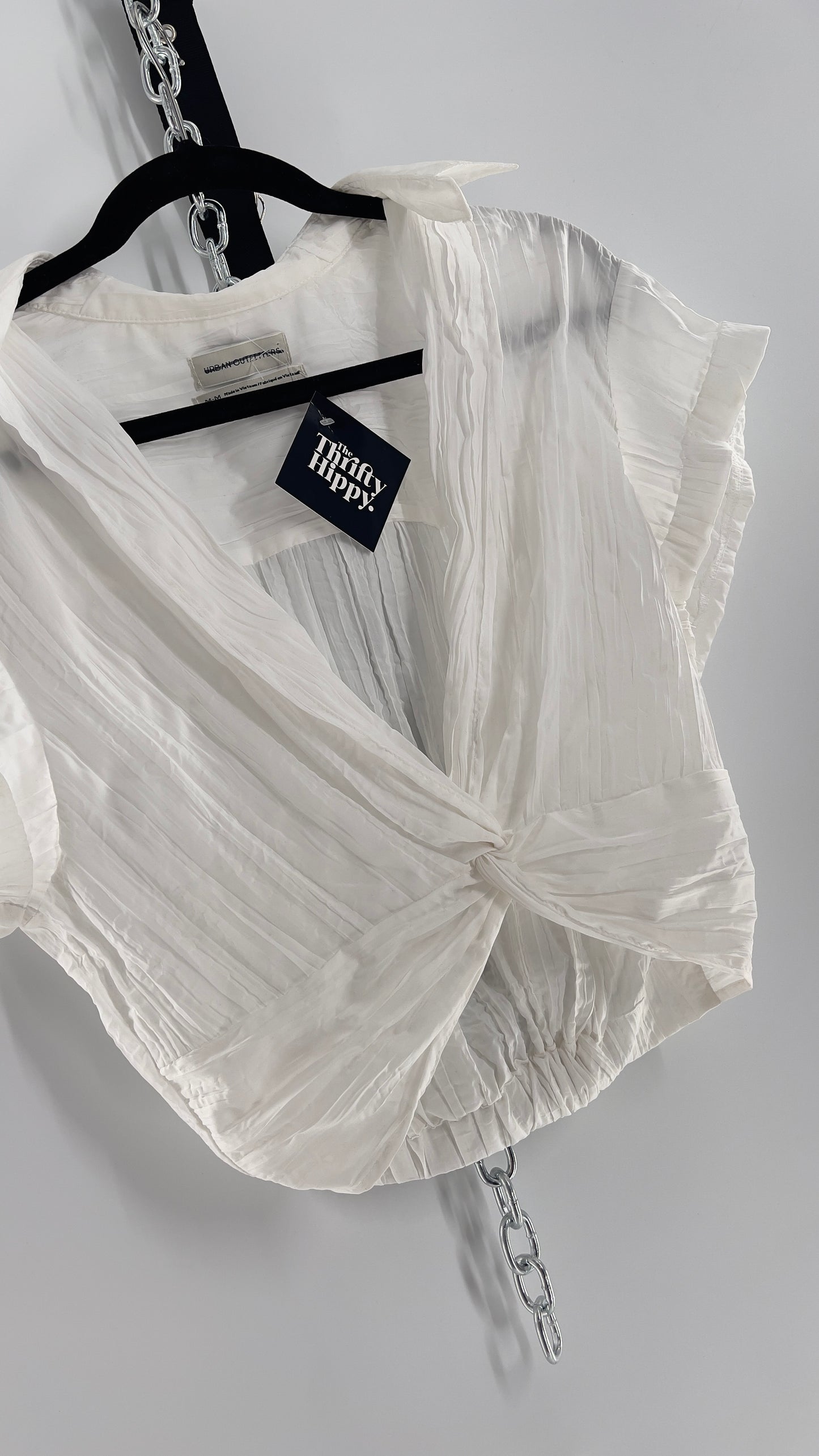 Urban Outfitters White Pleated/Crimped Tie Front Short Sleeve (Medium)