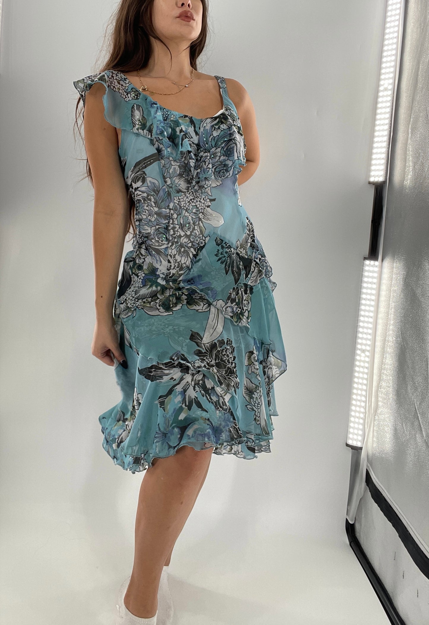 Vintage 1990s Blue Floral Ruffle Dress (M)