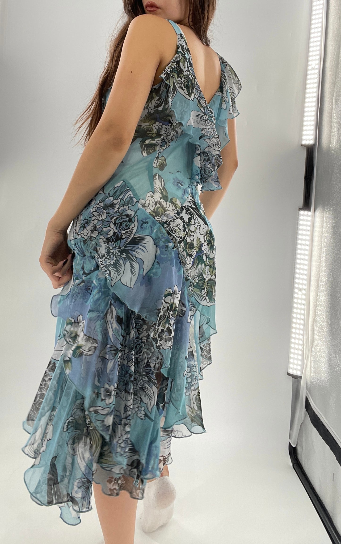 Vintage 1990s Blue Floral Ruffle Dress (M)
