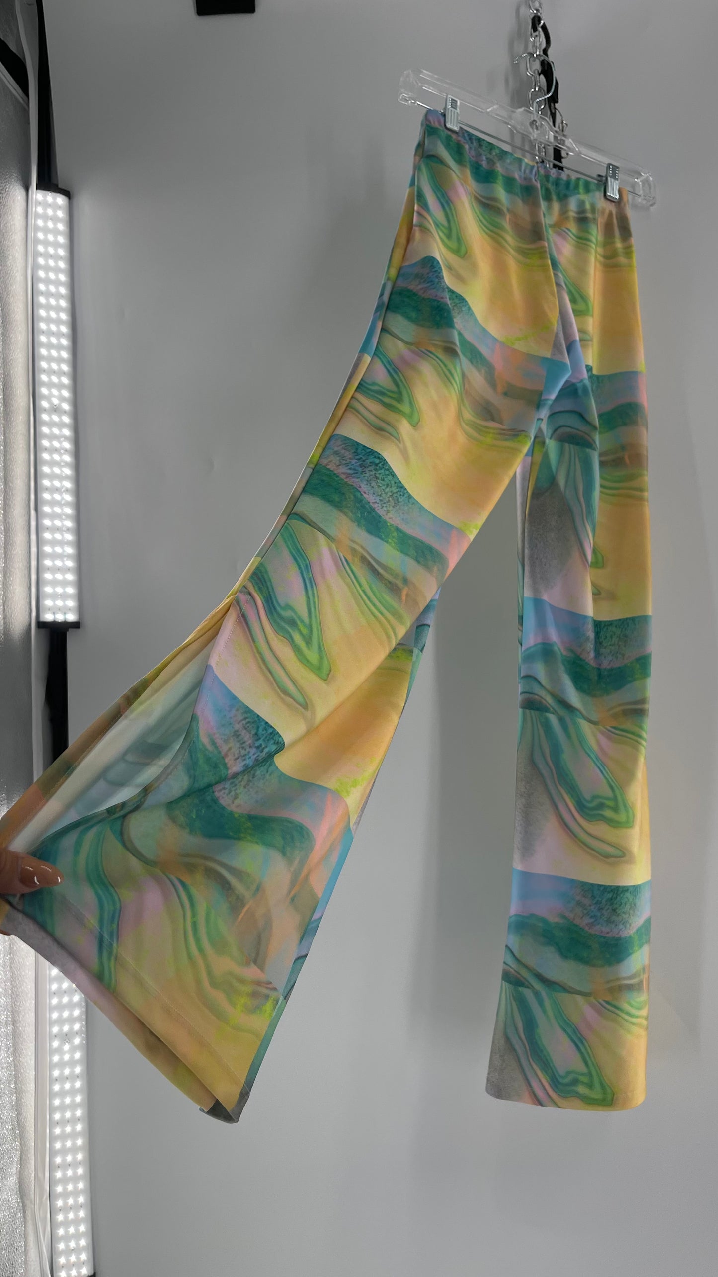 MANDINGA Trippy Psychedelic Flares (Small)