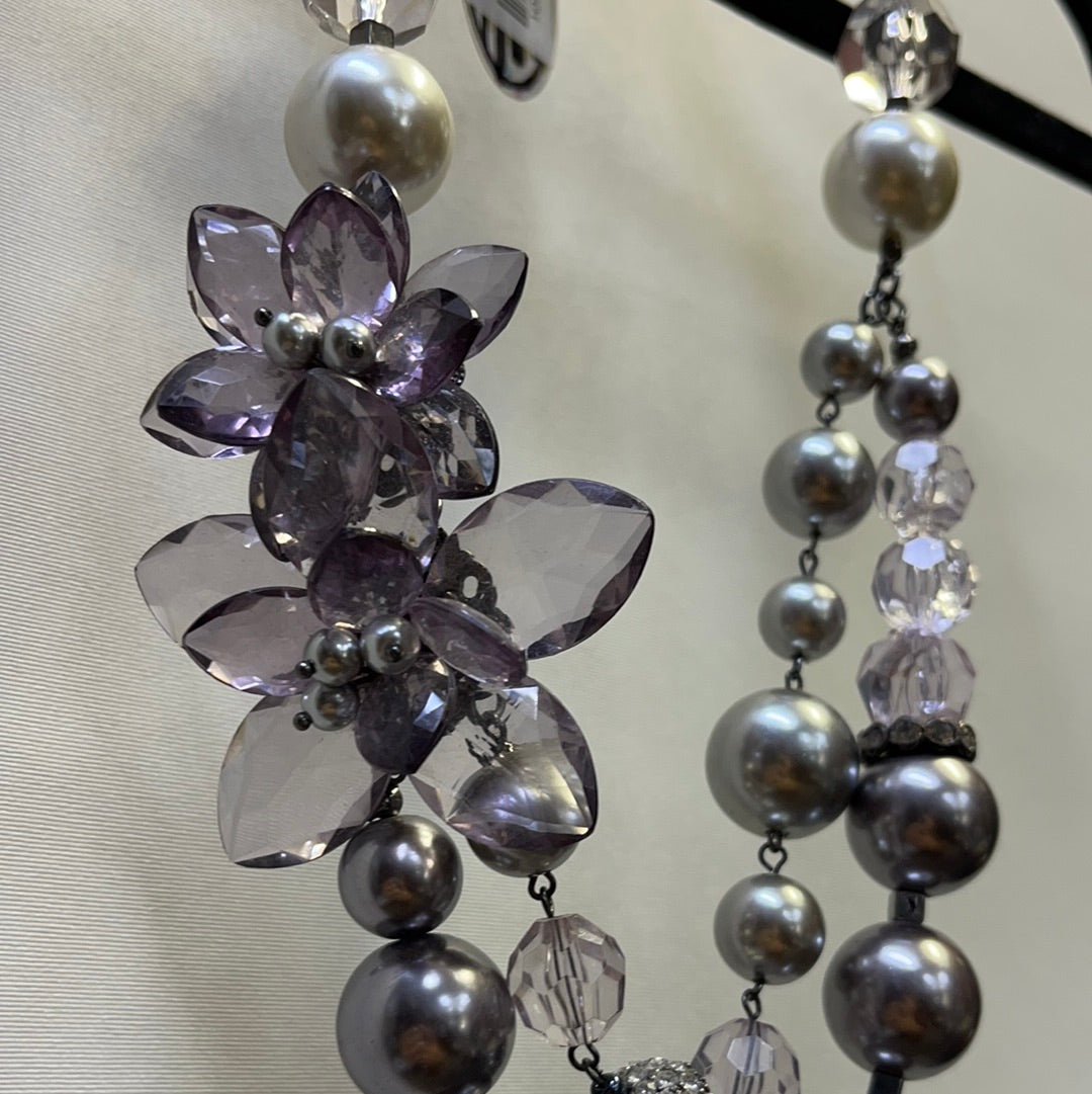 Loft chunky beaded necklace