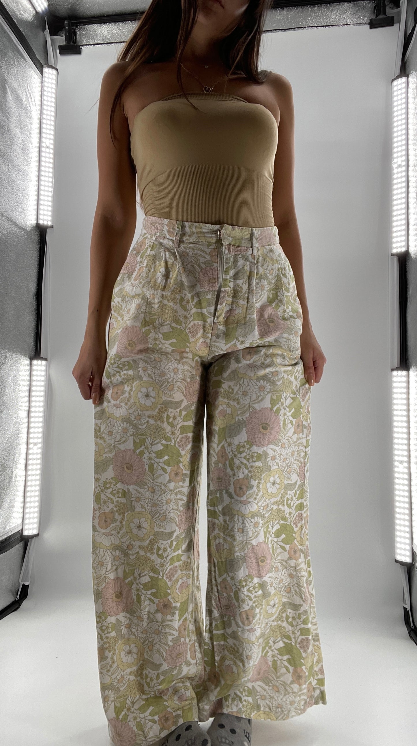 Charlie Holiday Muted Pastels Floral Wide Leg Trouser (6)