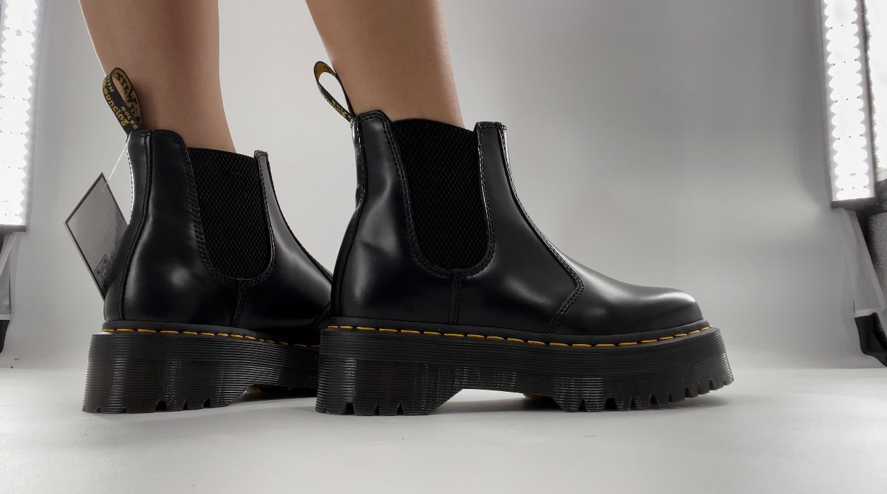 Dr. Martens 2976 Platform Chelsea Boot Black Polished Smooth (7L)