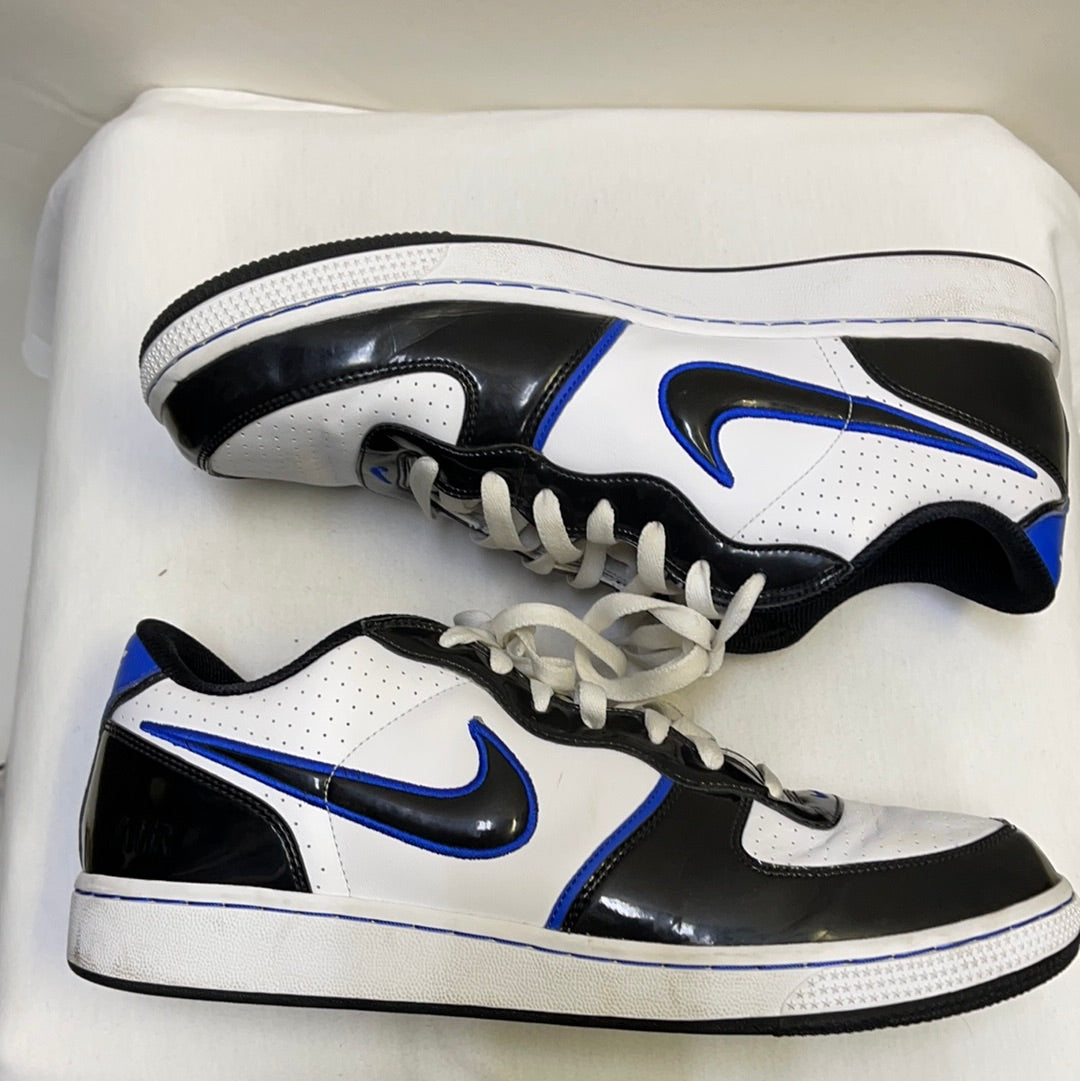 Nike Zoom Air Glossy Embroidered Sneakers