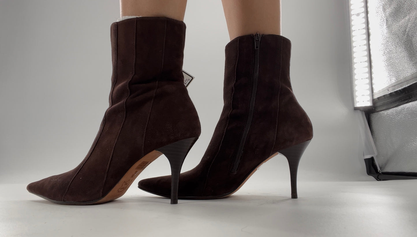 Vintage BCBG Maxazria Brown Suede Booties (7.5)