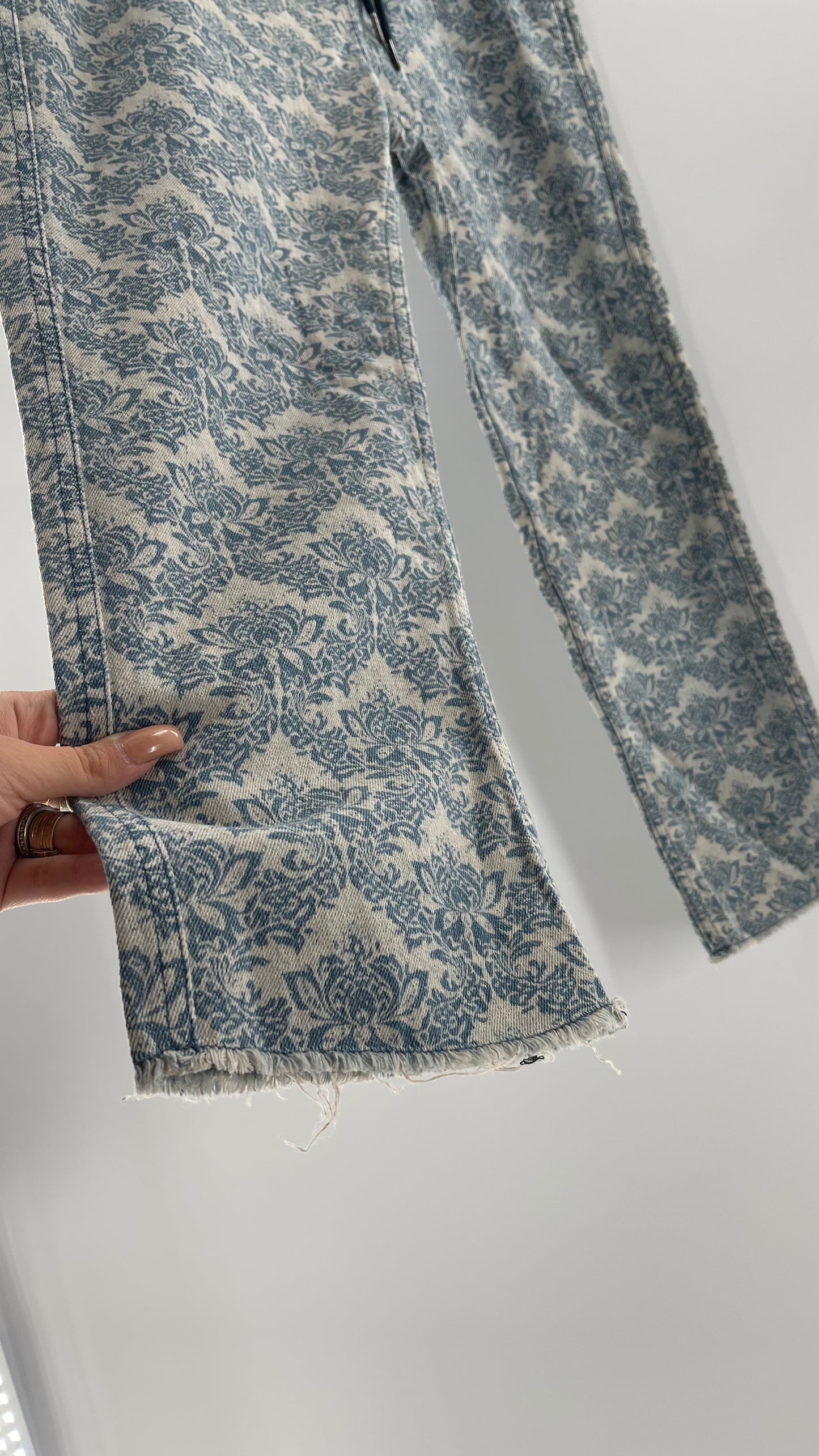 FairPlay Los Angeles Paisley Brocade Jeans (32)