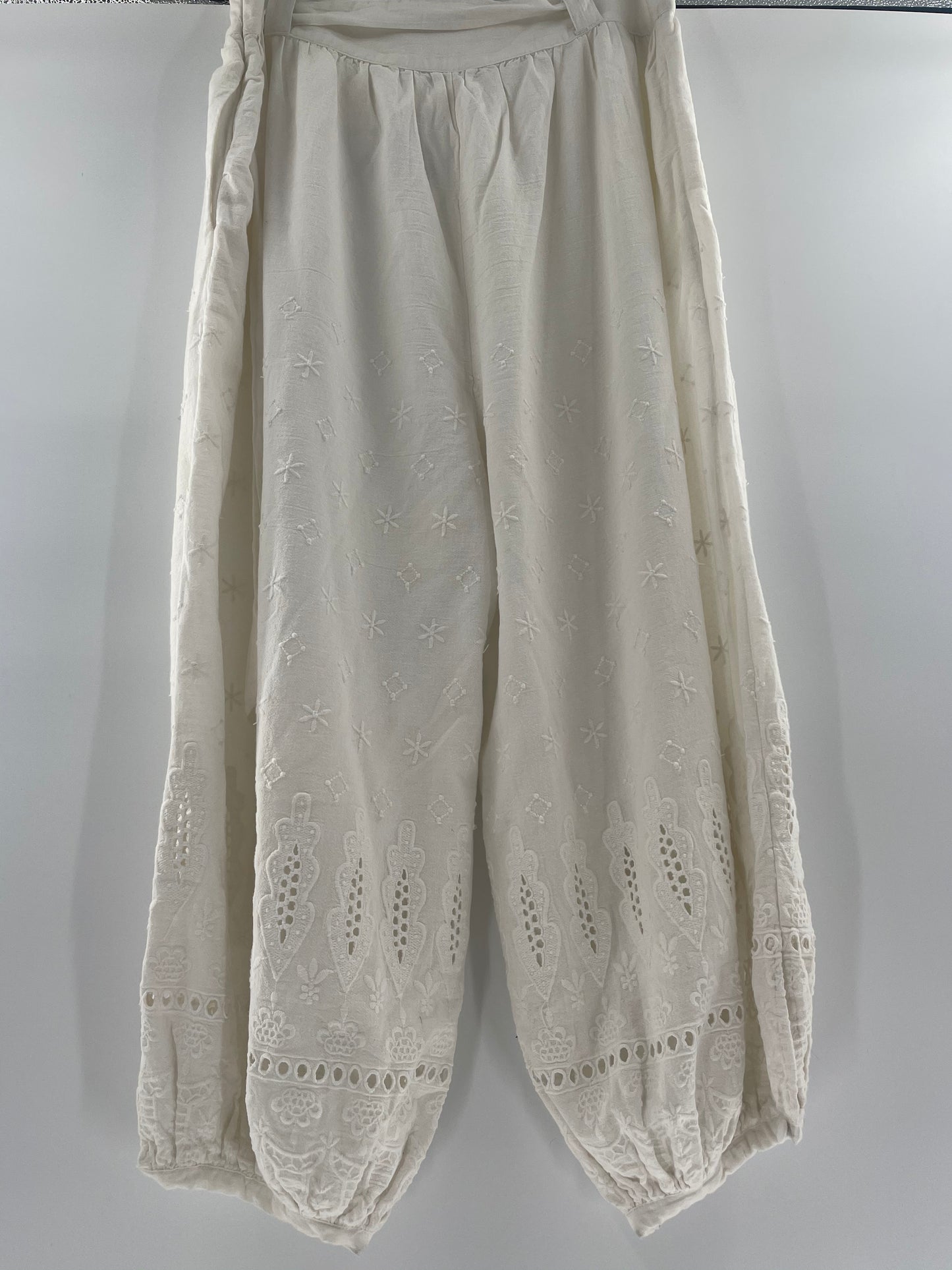 Free People - White Haram / Gypsy Embroidered Pants (Size 12)