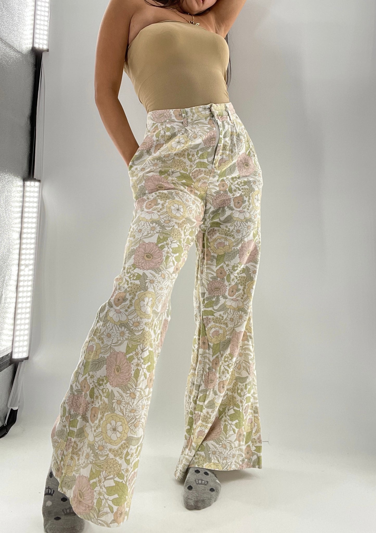 Charlie Holiday Muted Pastels Floral Wide Leg Trouser (6)
