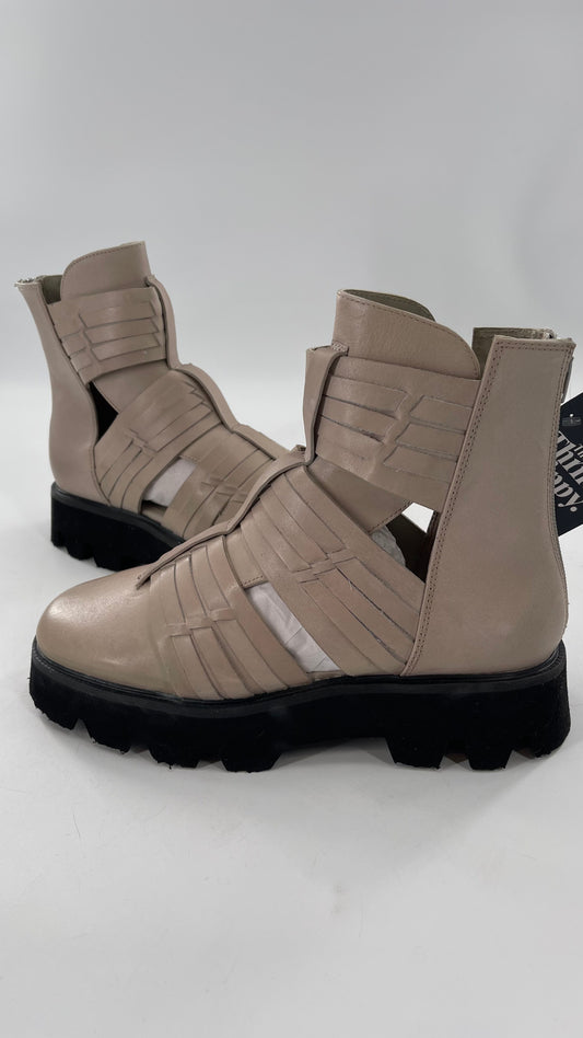 Free People Hydra Huarache Boot in Sand Dollar (39/9)