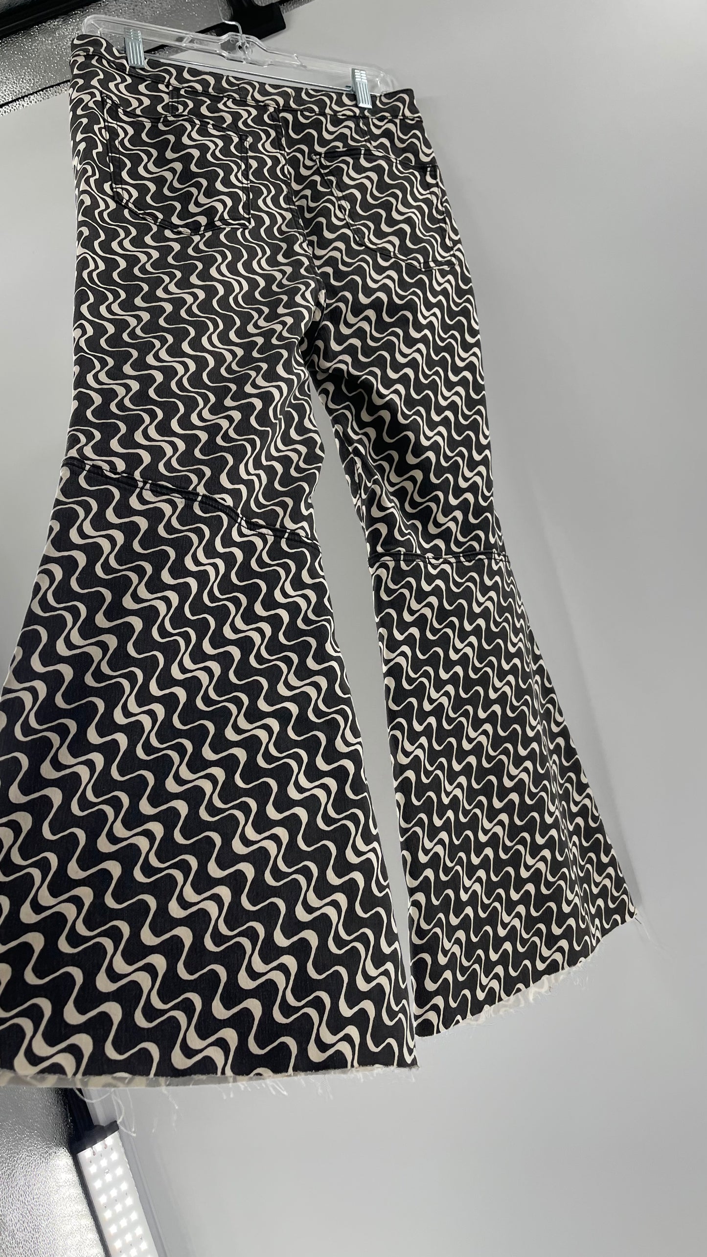 Free People Youthquake Black and White Wavy Patterned Flare Bell Bottoms (31)