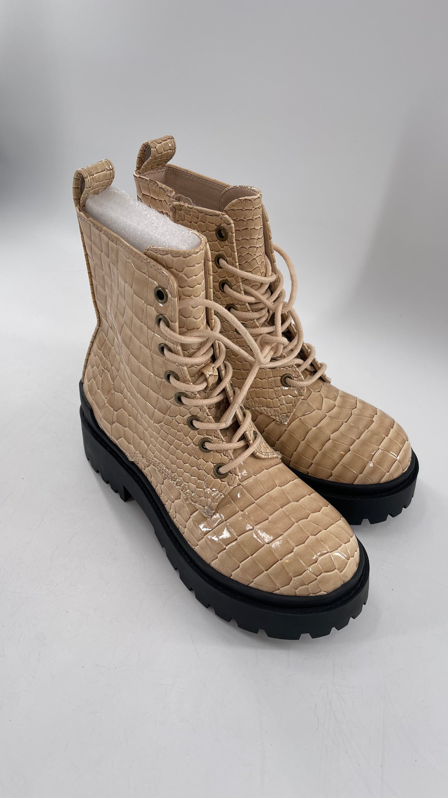 Urban Outfitters Beige Crocodile Embossed Combat Boots(7)