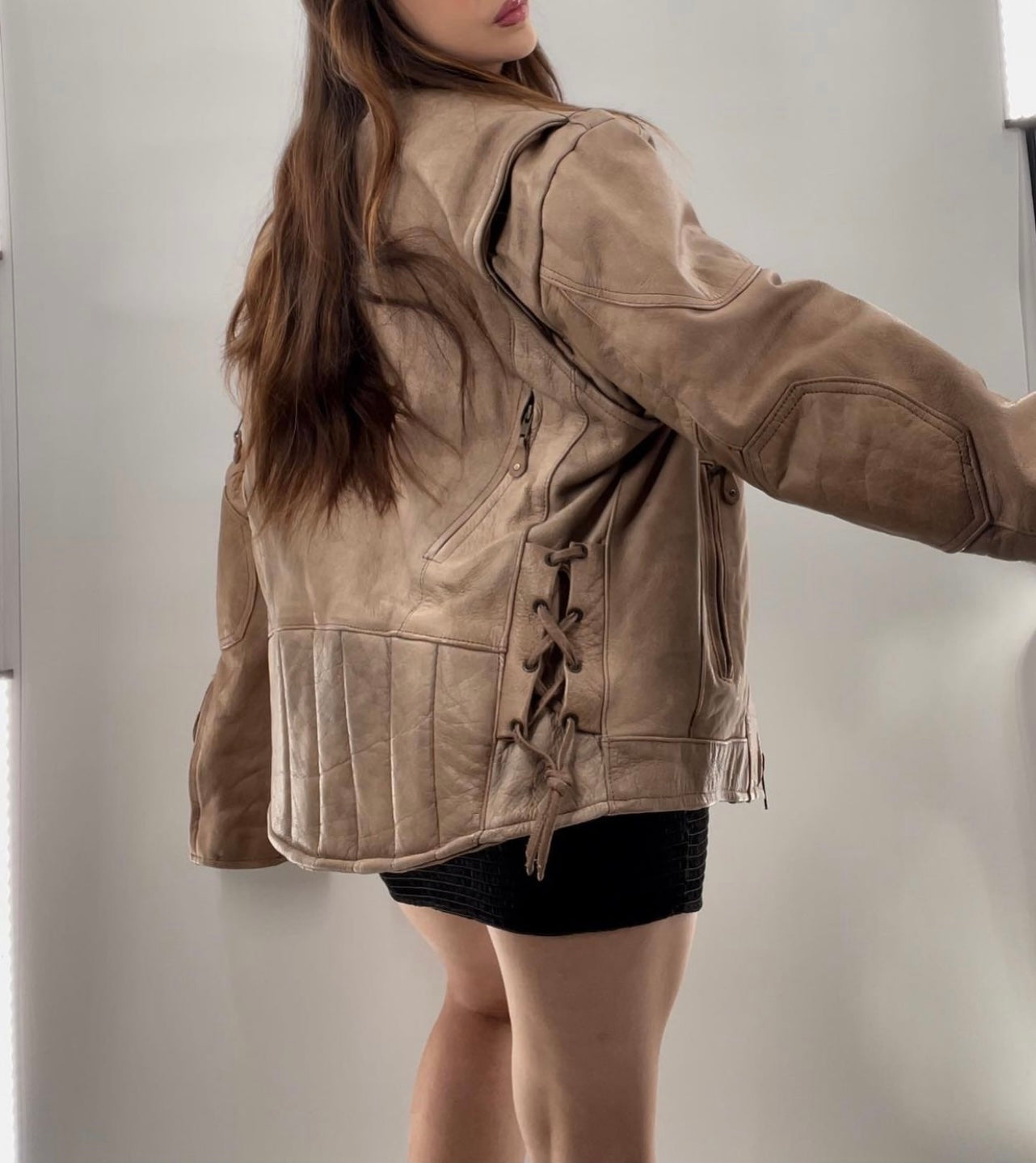 Hot Leathers Light Beige Leather Jacket Front Zipper (Size 46)