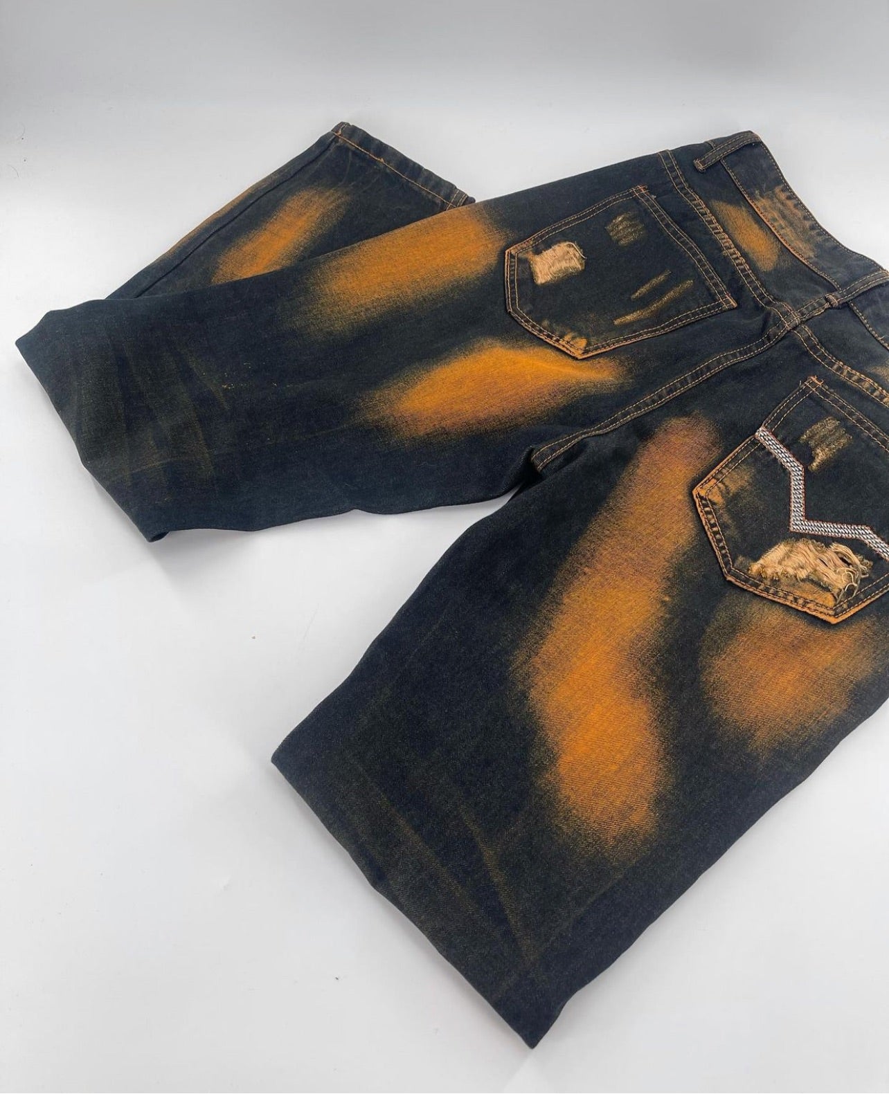 “Fashion Jeans” Embroidered Jeans (Sz 34)