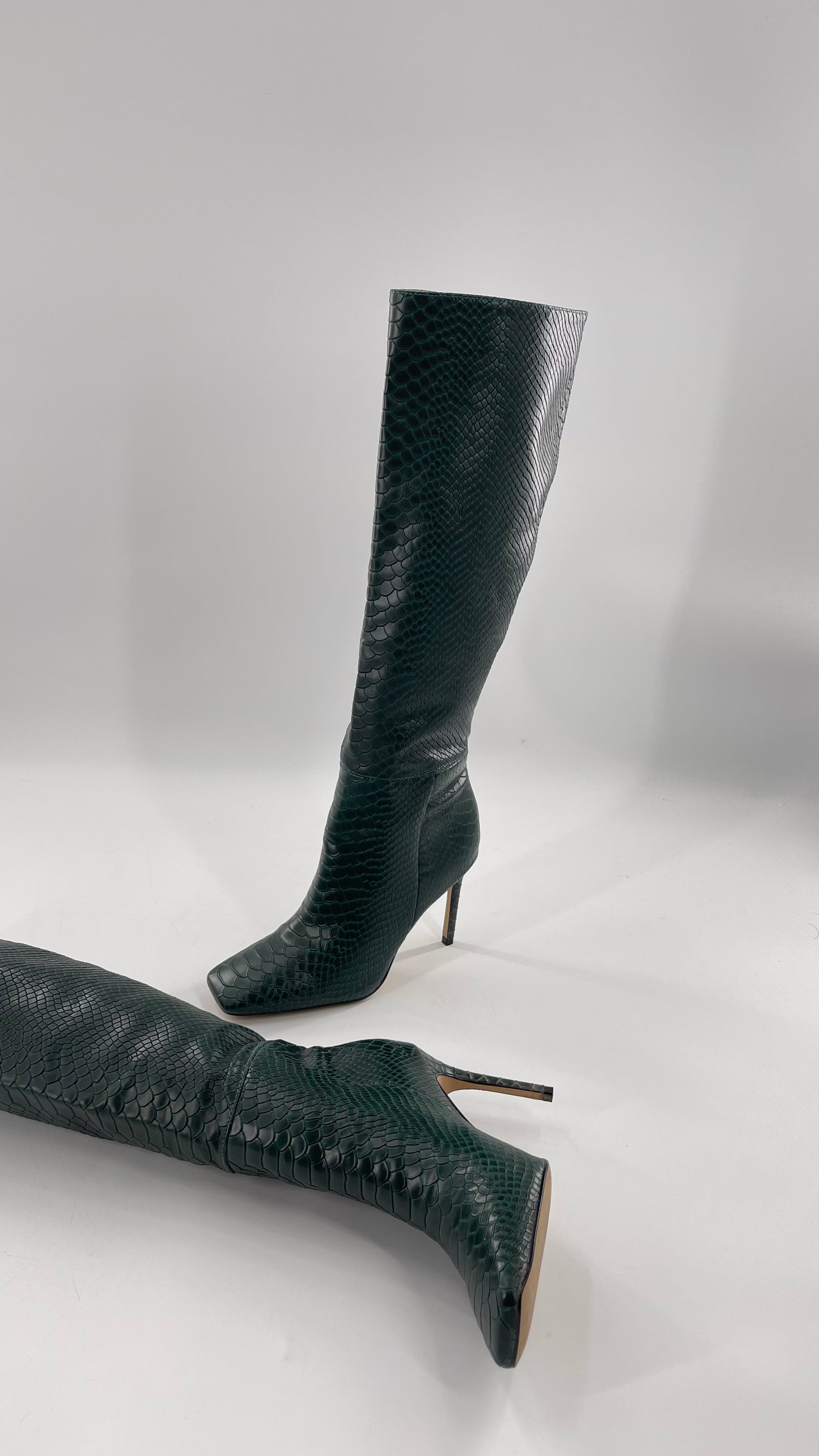 ALDO square toe Enmerald Green Crocodile Knee High Boots (6.5)