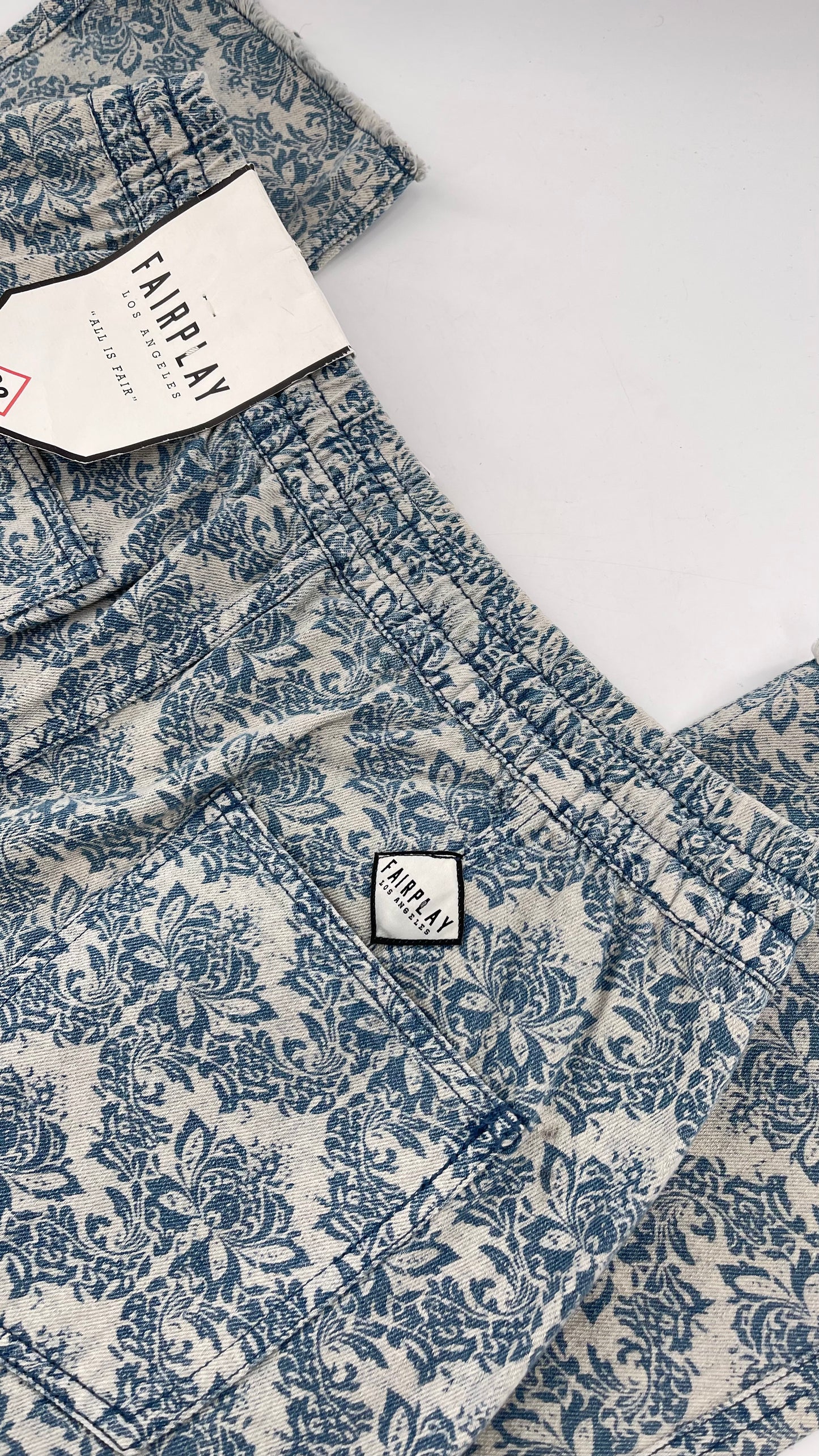 FairPlay Los Angeles Paisley Brocade Jeans (32)