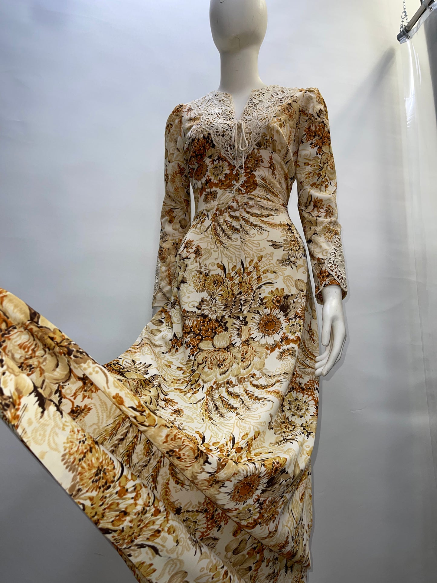 Genuine 70's Prairie Yellow Flower Patterned Midi Dress (Vintage Size 9/XS)
