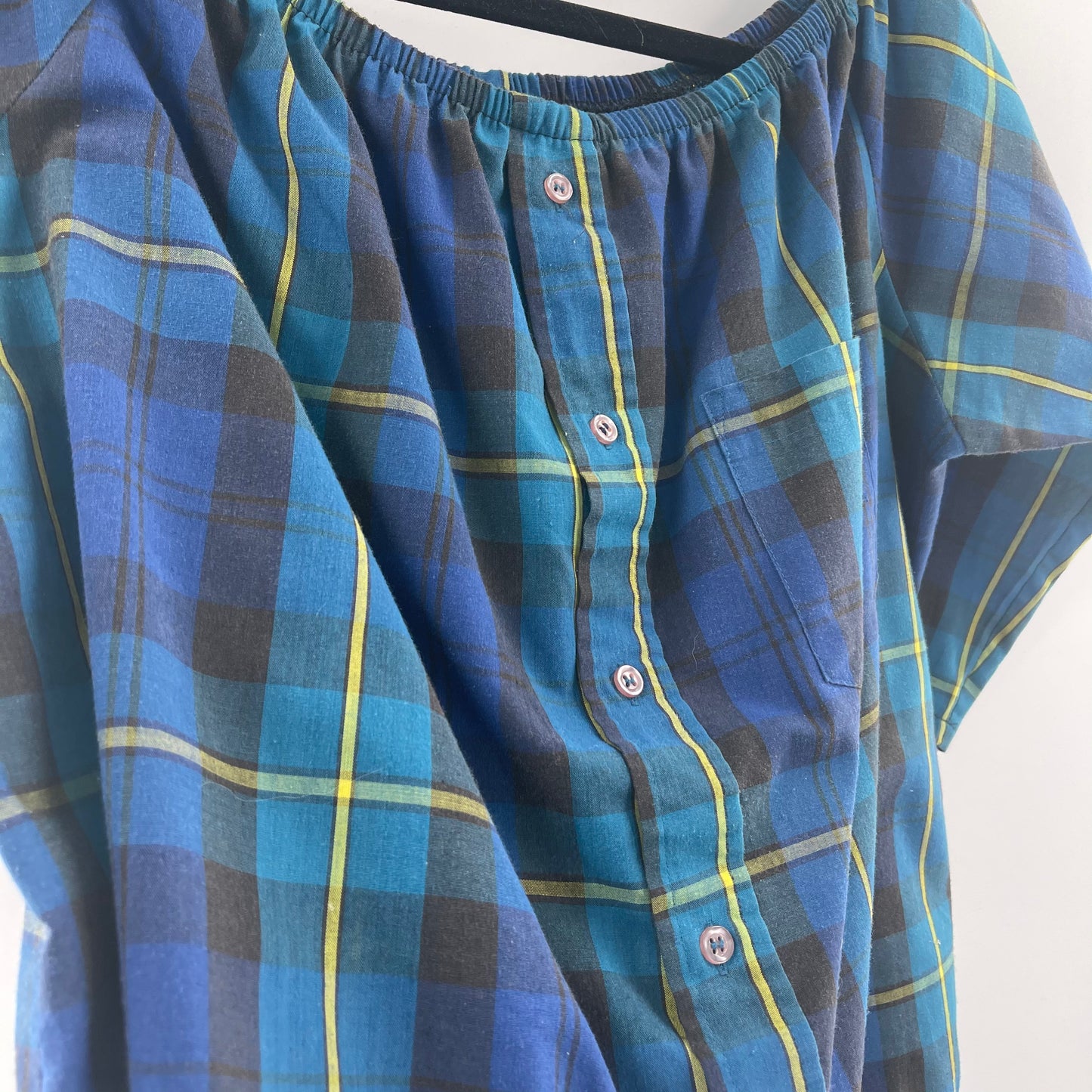 Off the Shoulder Flannel (M/L)