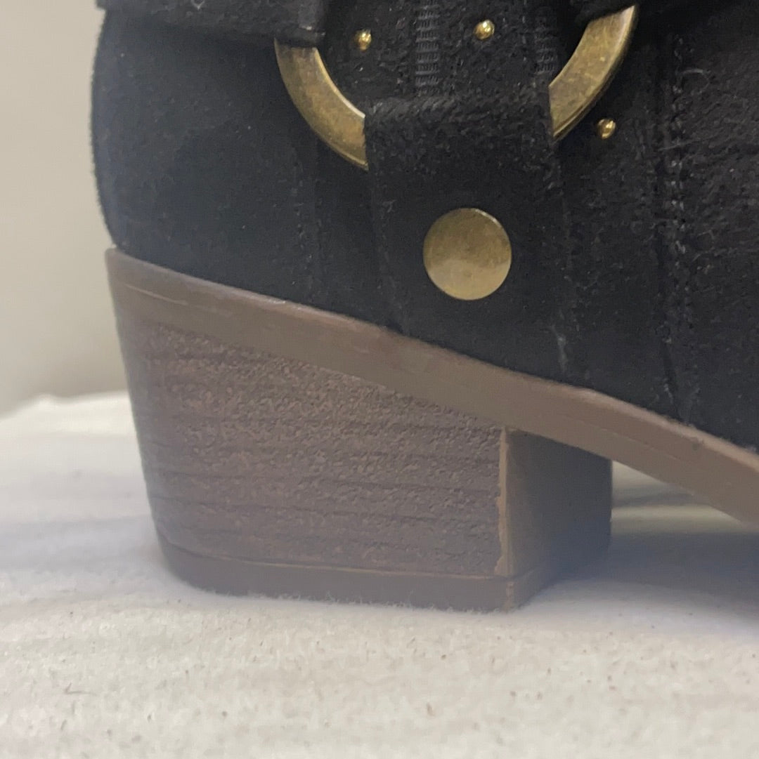 Maurice’s Black Suede Boots