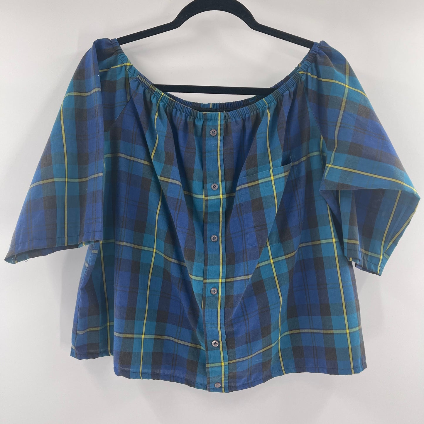 Off the Shoulder Flannel (M/L)