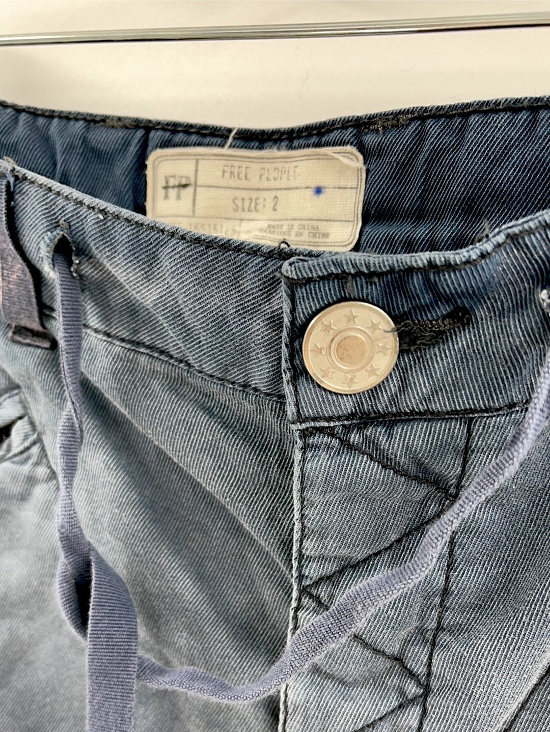 Free People Zipper Pocket Jeans (Size 2)