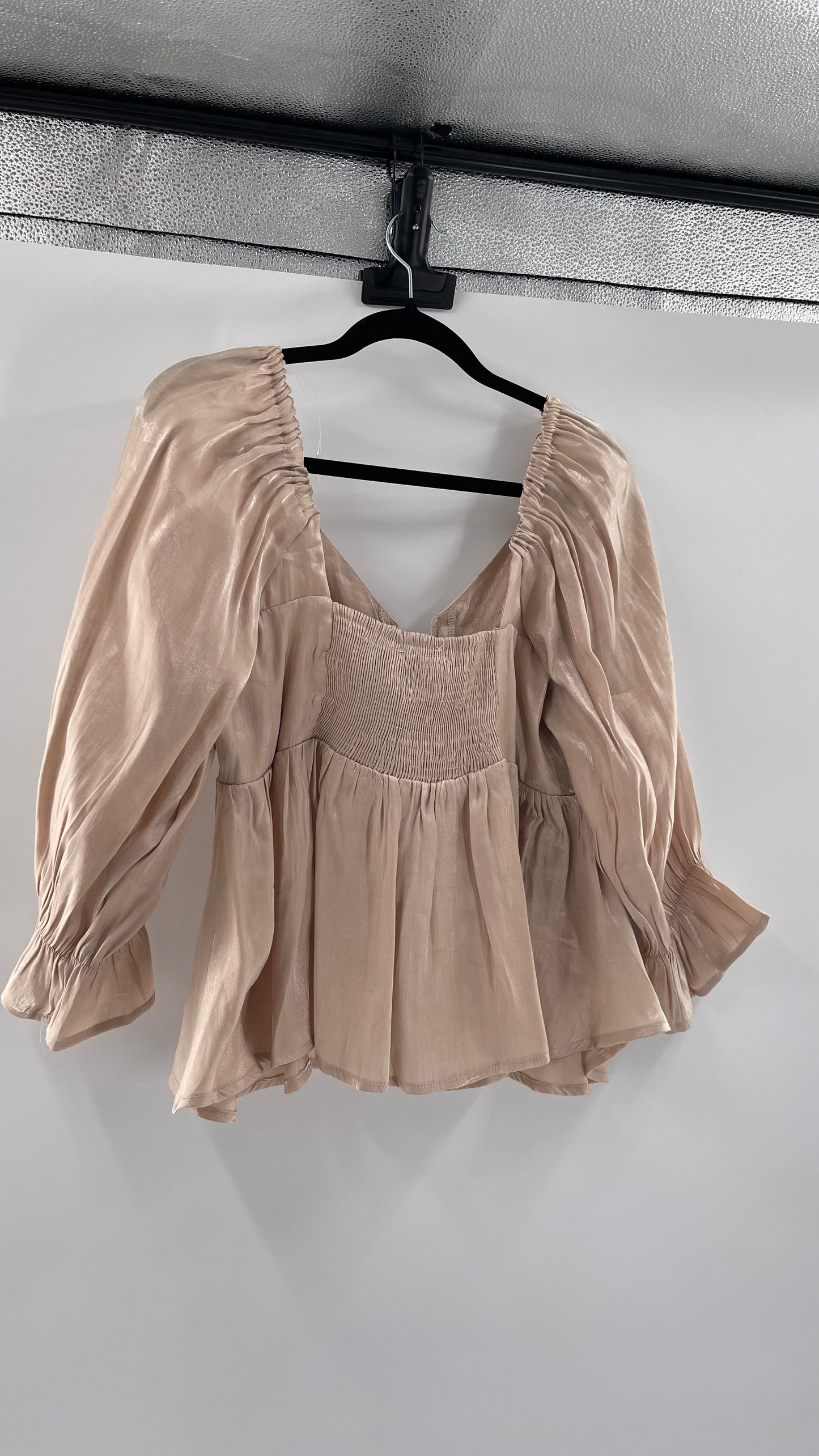 Entro Beige/Gold Metallic Cropped Peplum Top (Large)