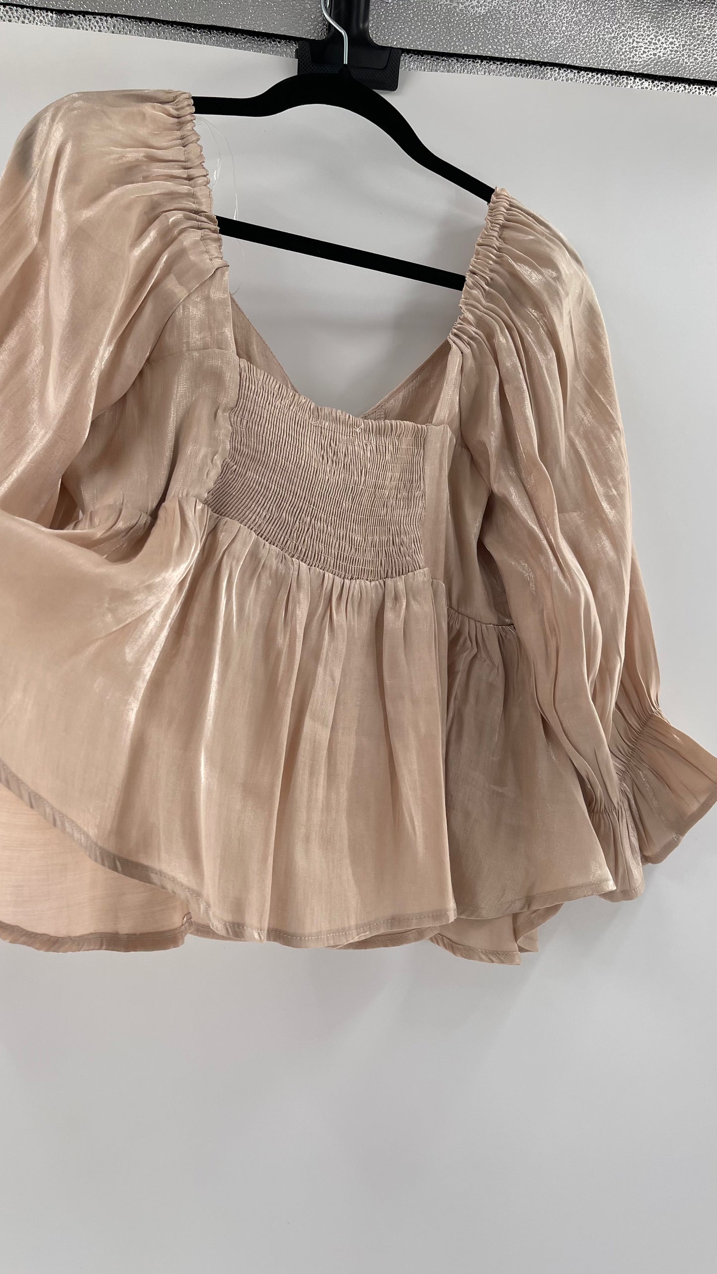Entro Beige/Gold Metallic Cropped Peplum Top (Large)