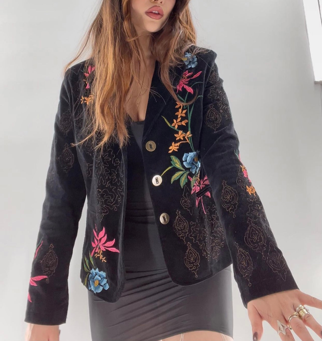 Vintage Paparazzi Embroidered Blazer (S)
