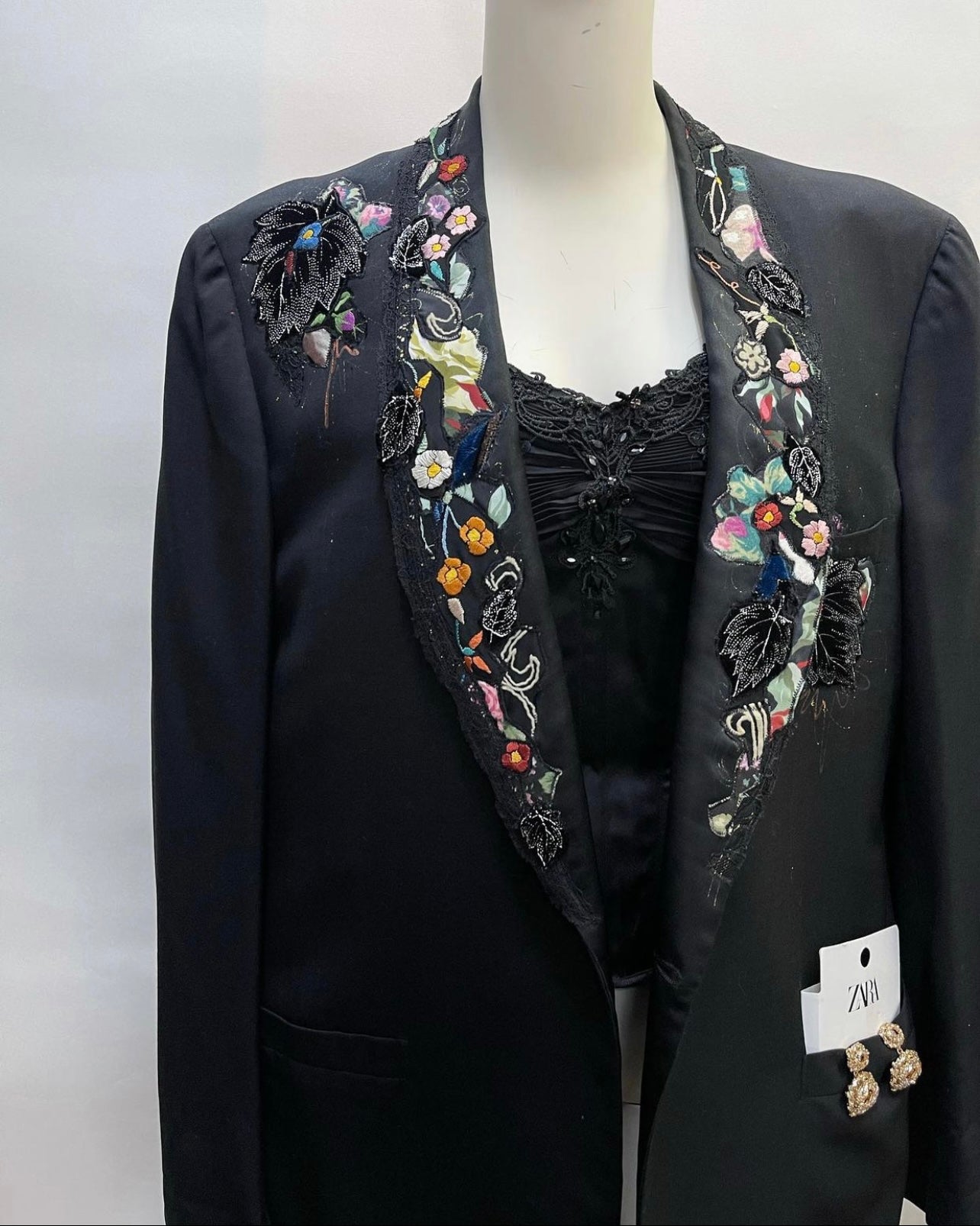 Brooks Brothers Reworked Design (46”)