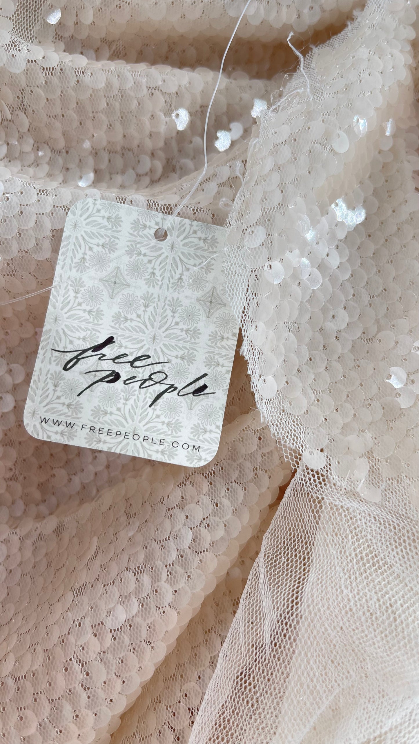 En Saison Free People White Sequin Ruffle Side Mini Skirt (Small)