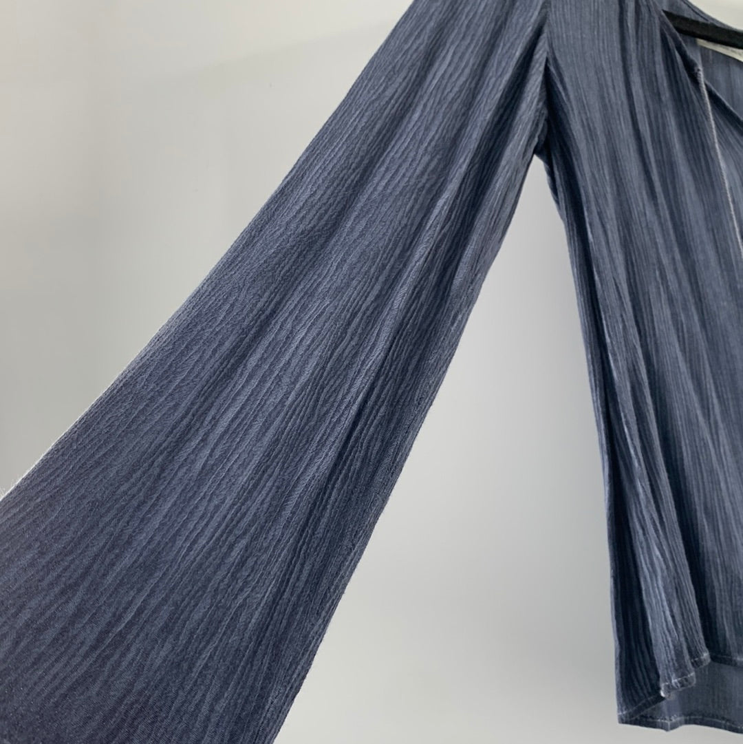 CTIG Women’s charcoal textured top (XS)