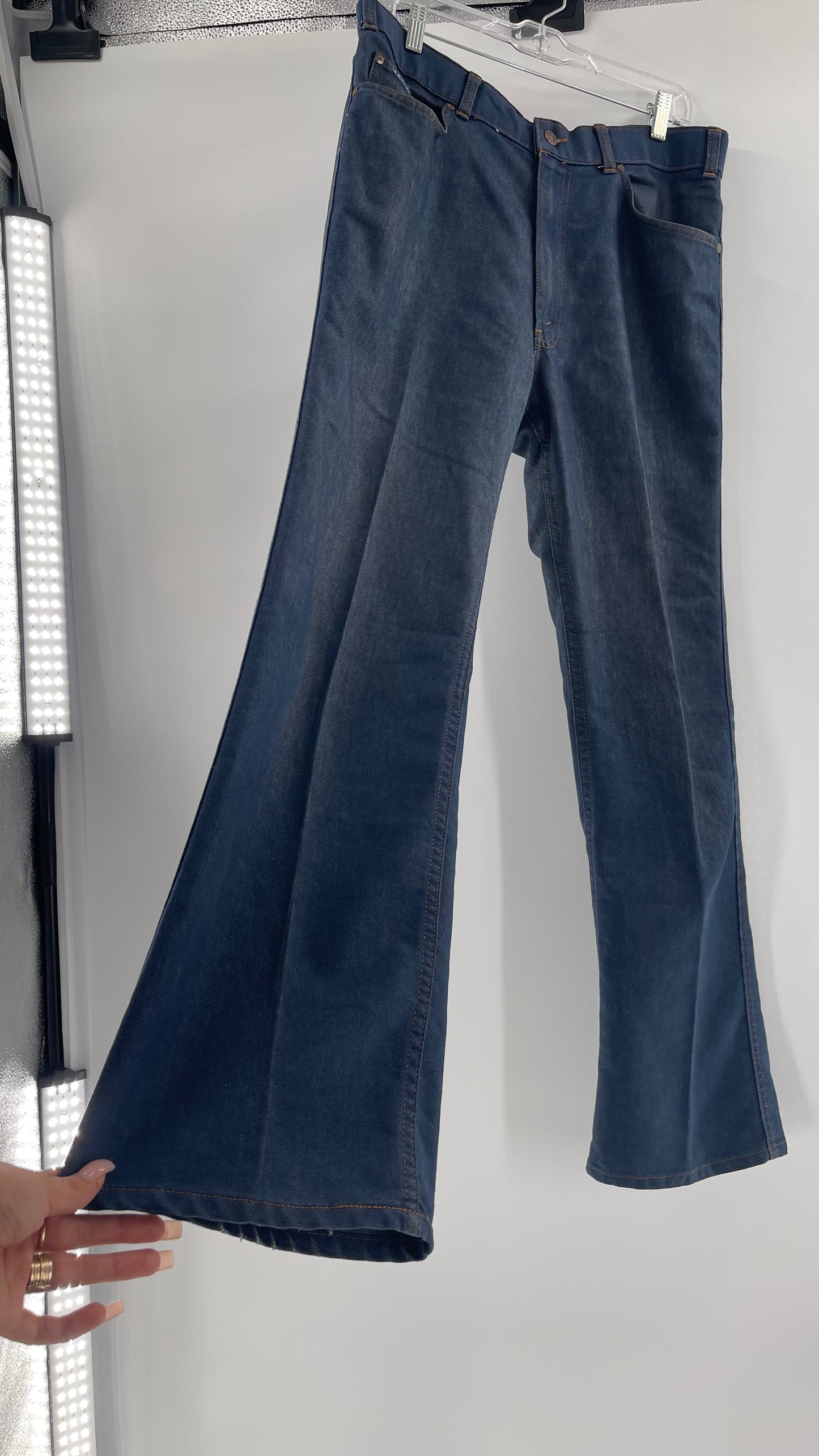 Vintage Levi’s 1970s Orange Tab High Waist (34x30)