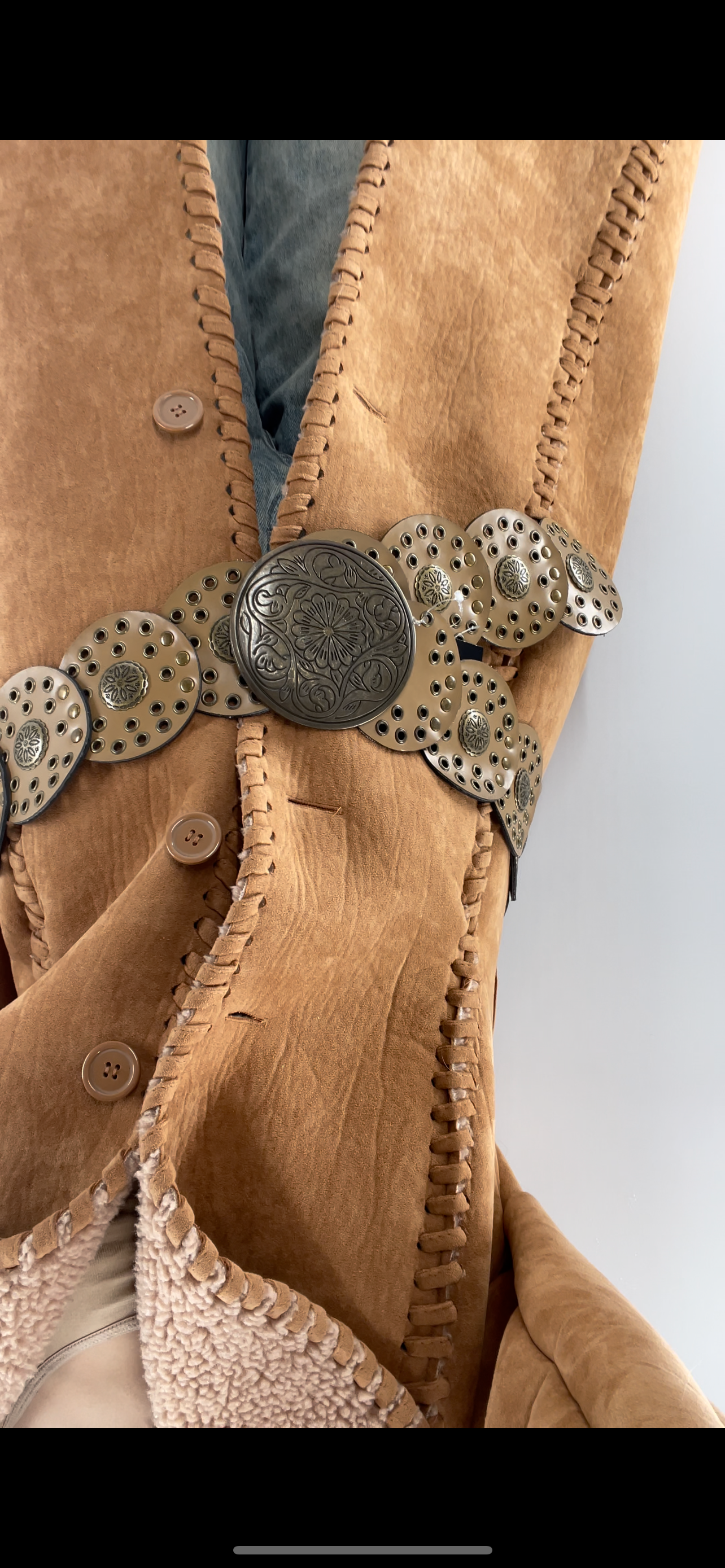 Light Brown Circle Belt with Exaggerated Buckle and Metal Details (XL)