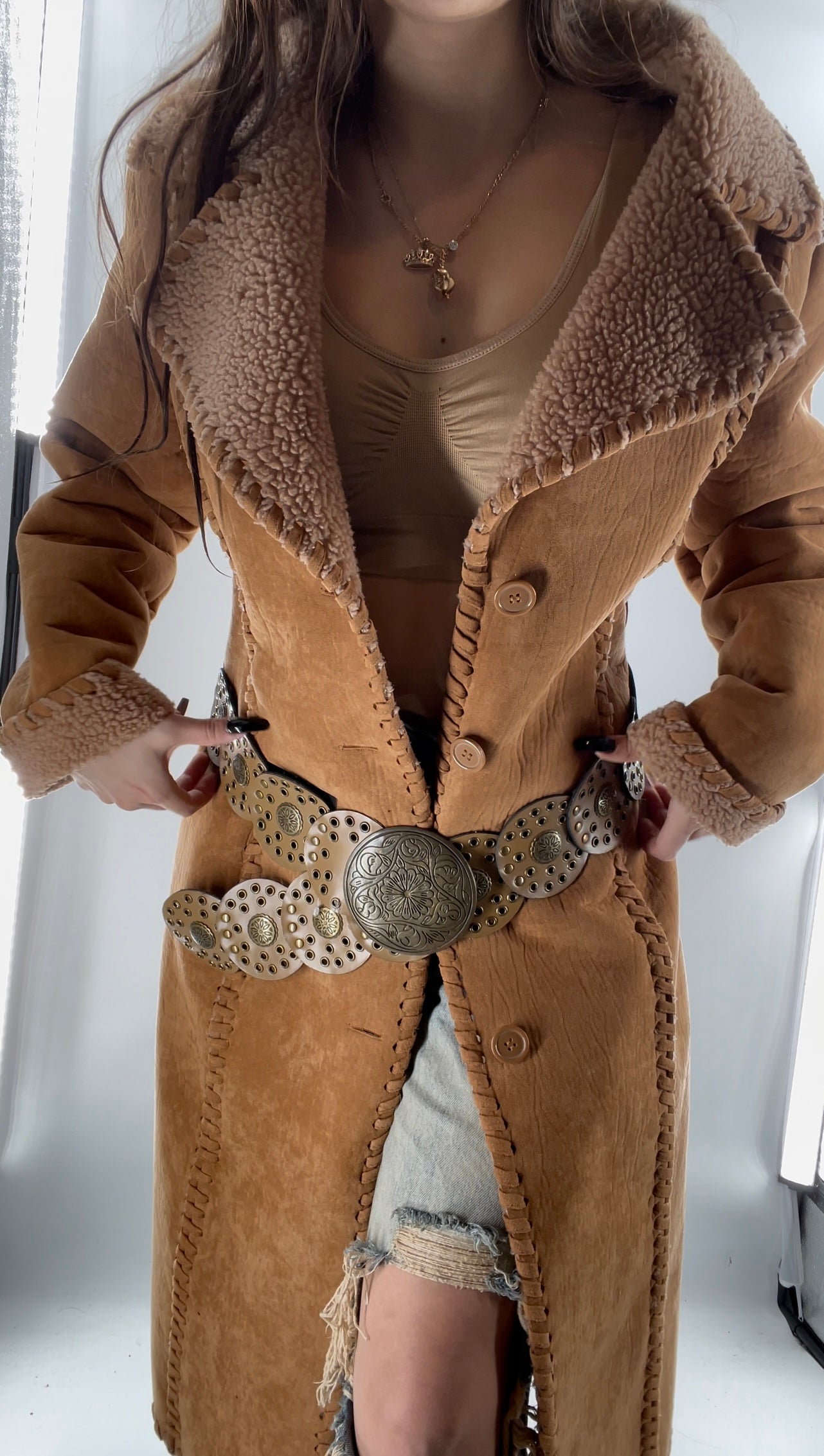 Light Brown Circle Belt with Exaggerated Buckle and Metal Details (XL)