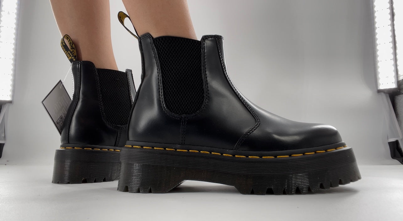 Dr. Martens 2976 Platform Chelsea Boot Black Polished Smooth (7L)