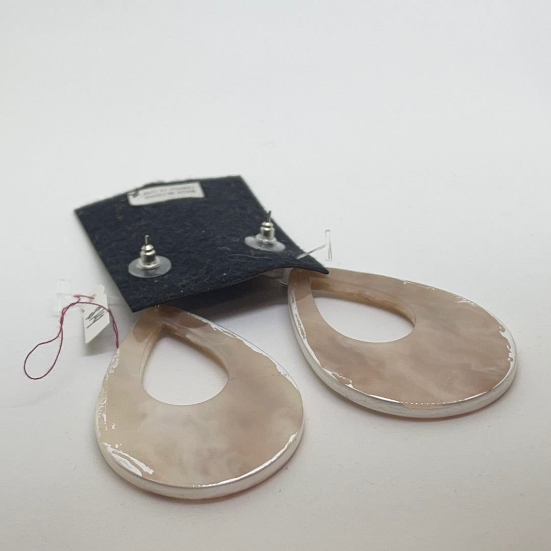 Tear Drop Marble Patterned Earrings