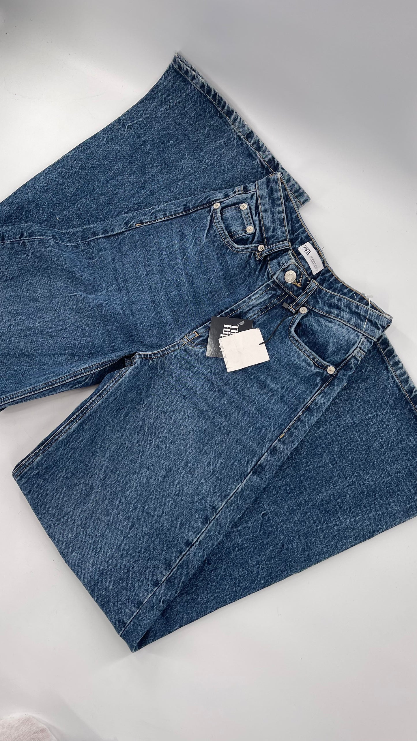 ZARA Medium Wash Denim High Waisted Wide Legs (4)
