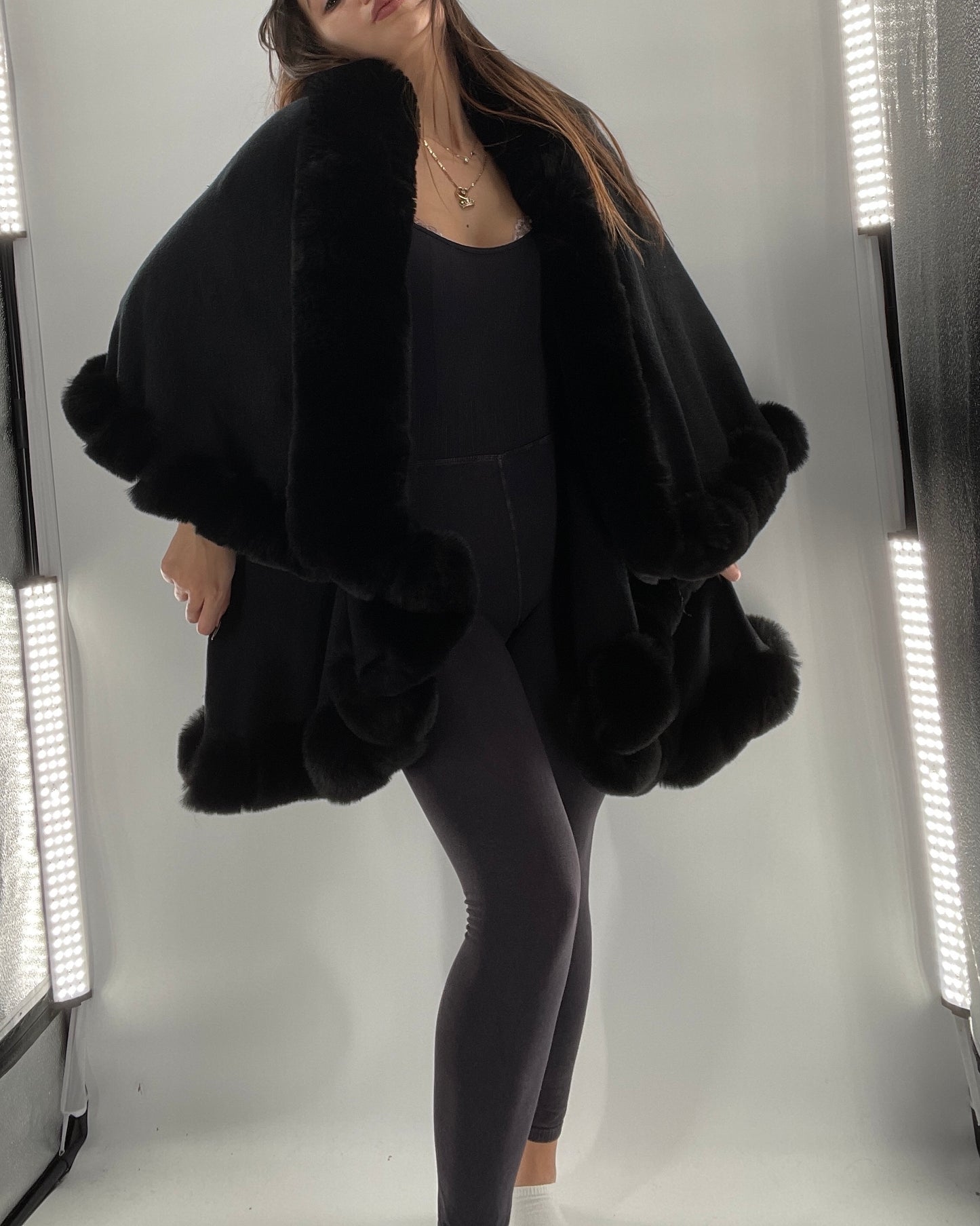 Glamorous Black Cape with Faux Fur Trim (OS)