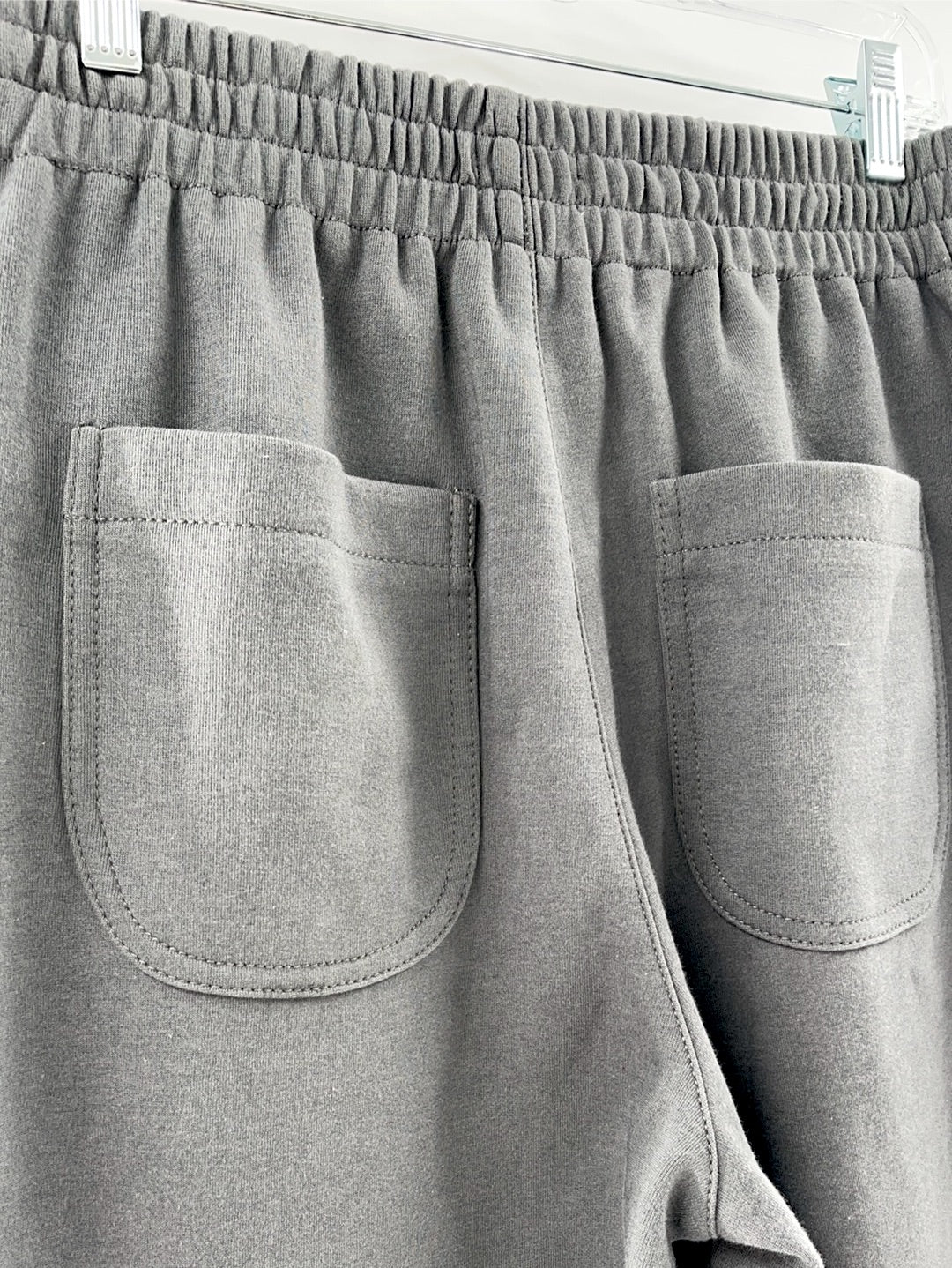 Urban Outfitters Gray Sweatpants Trousers (Size M)