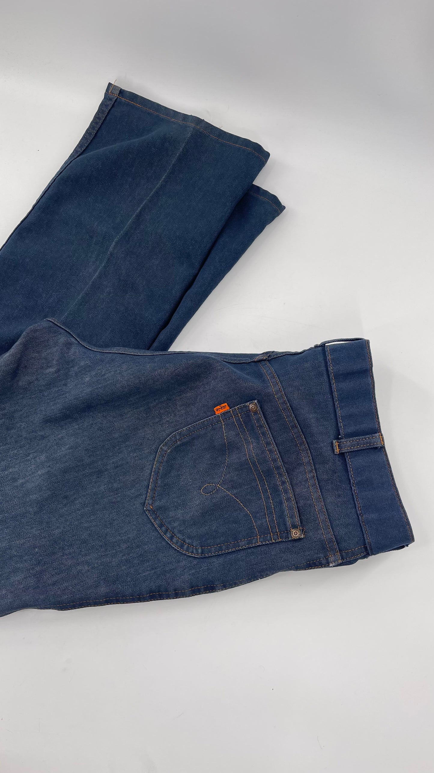Vintage Levi’s 1970s Orange Tab High Waist (34x30)