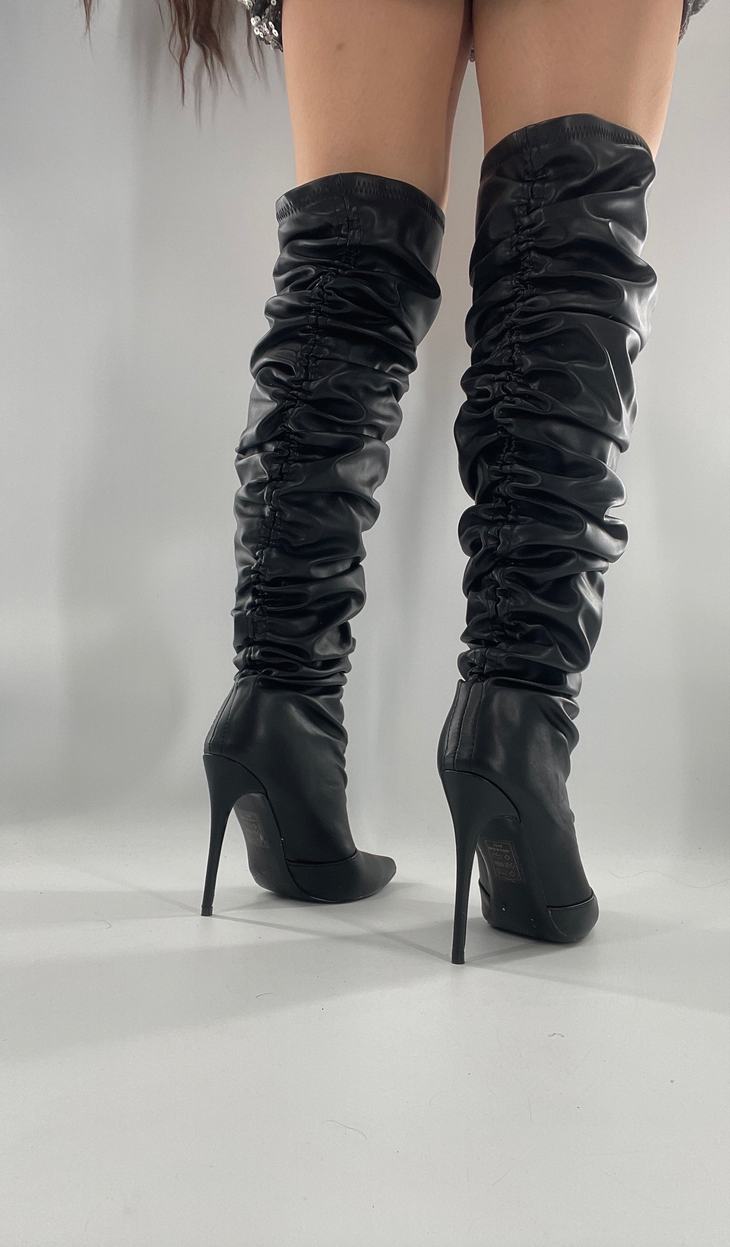 Unlabeled Black Vegan Leather Thigh High Scrunch Boots (8)