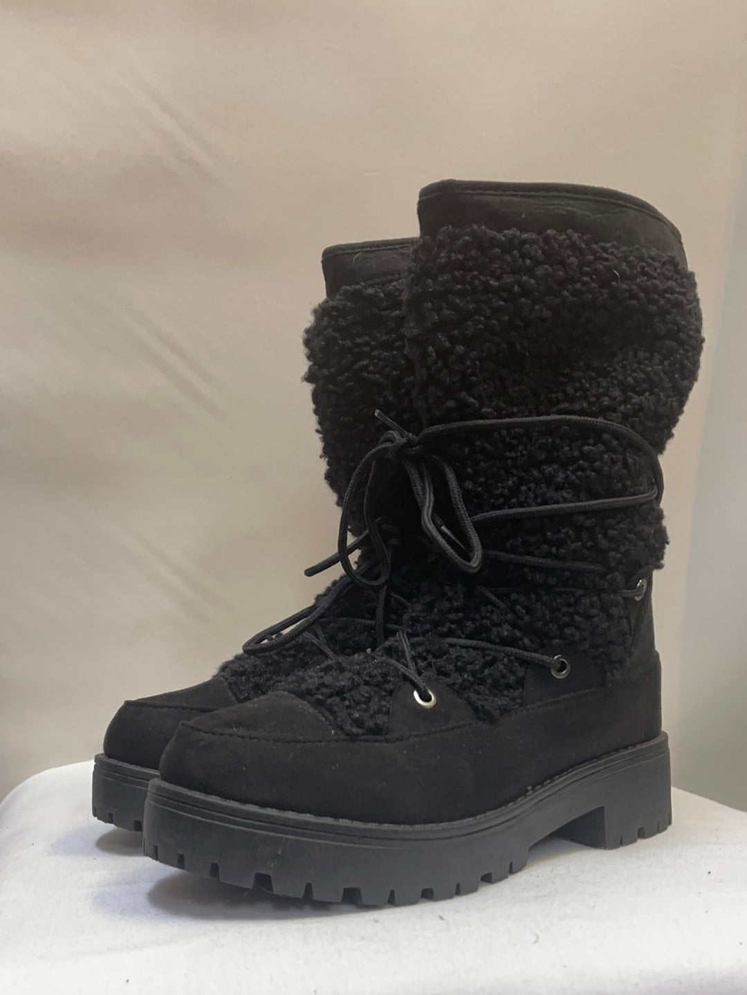 Rogue Black Boots