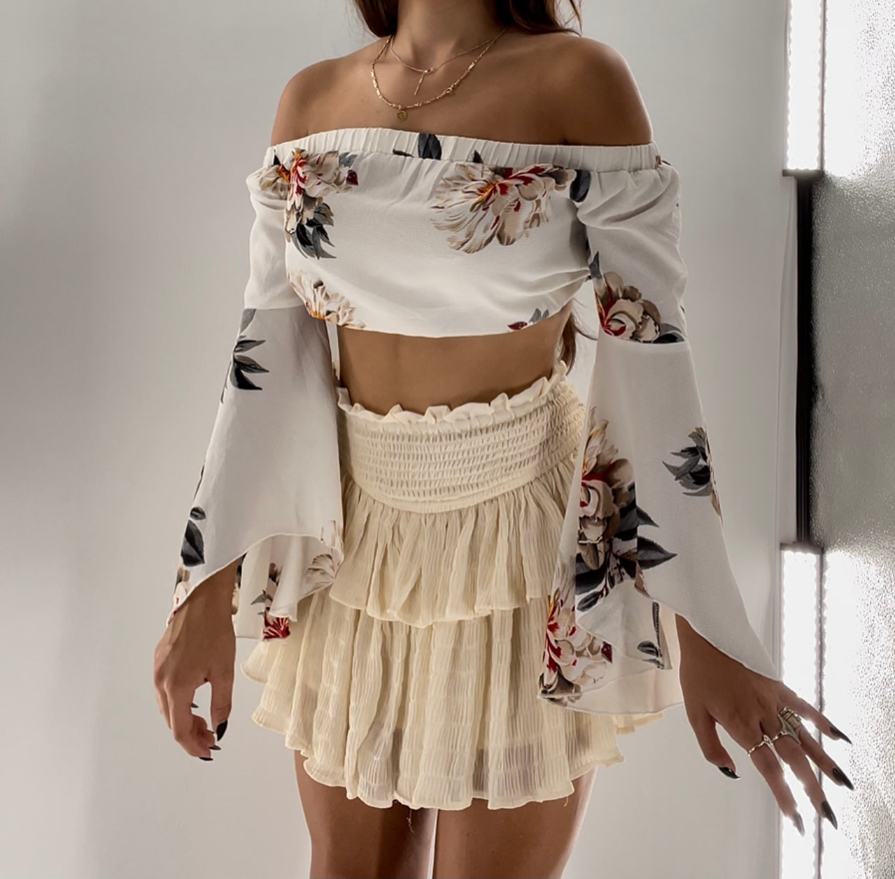 SEEK the label Bell Sleeve Floral Crop (XS)