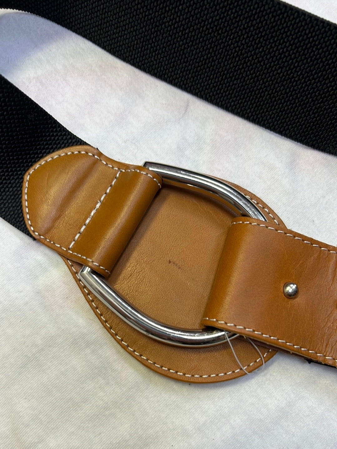 Urban Outfitters Tan Leather Elastic Belt S/M