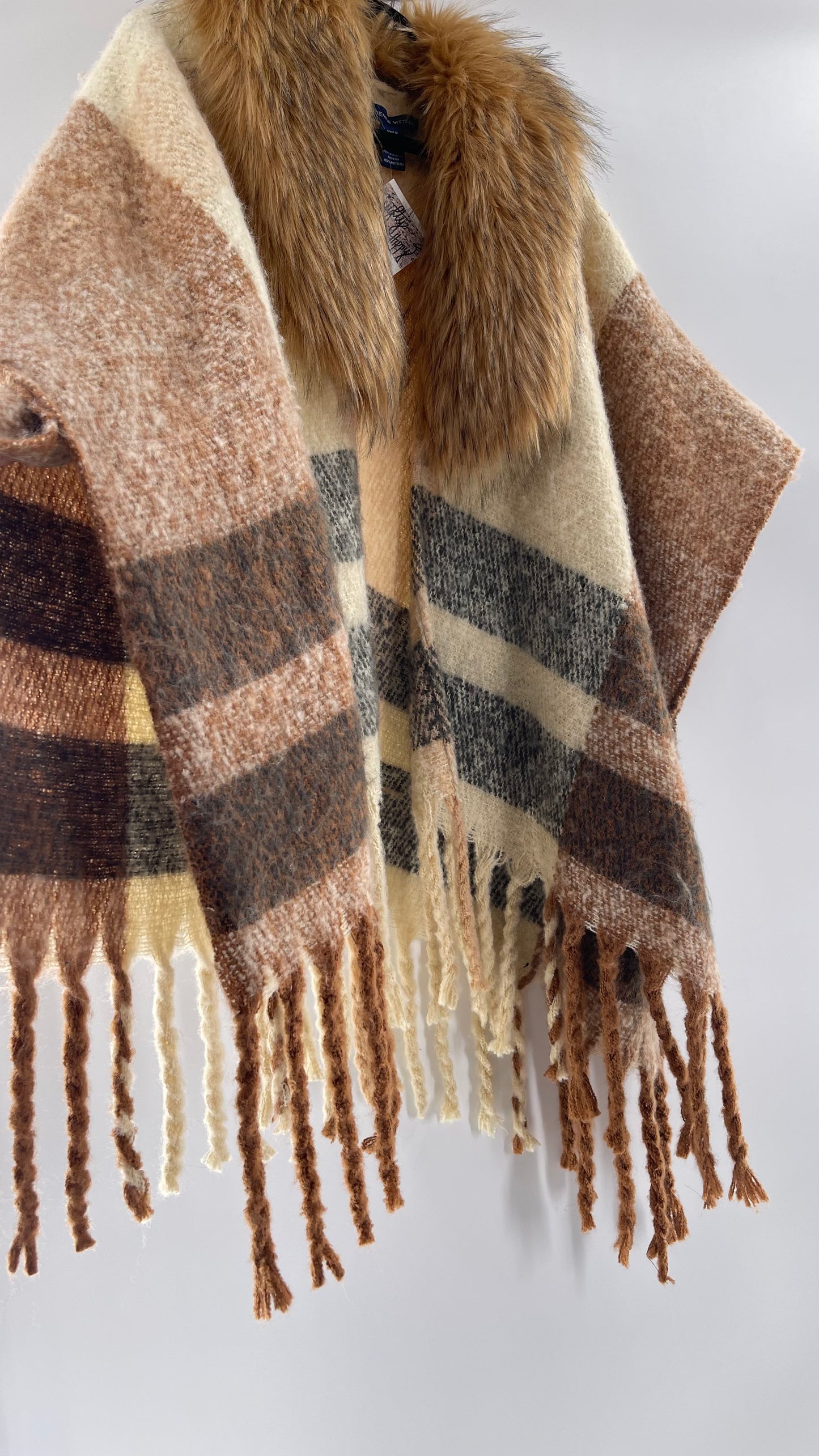 Adrienne Vitadinni Fringe Plaid Fur Collar Cape (OS)