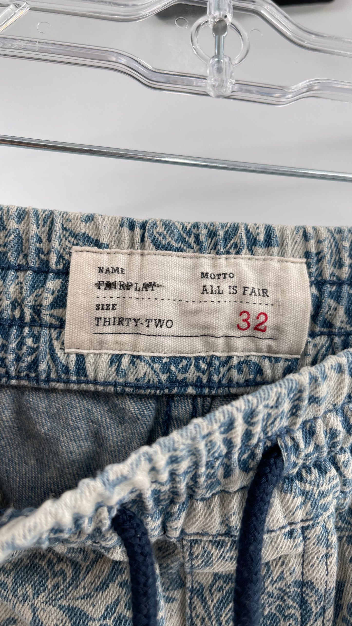 FairPlay Los Angeles Paisley Brocade Jeans (32)