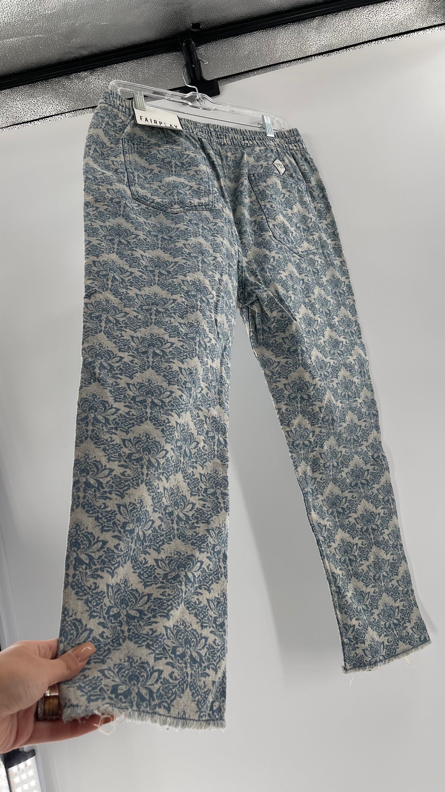 FairPlay Los Angeles Paisley Brocade Jeans (32)